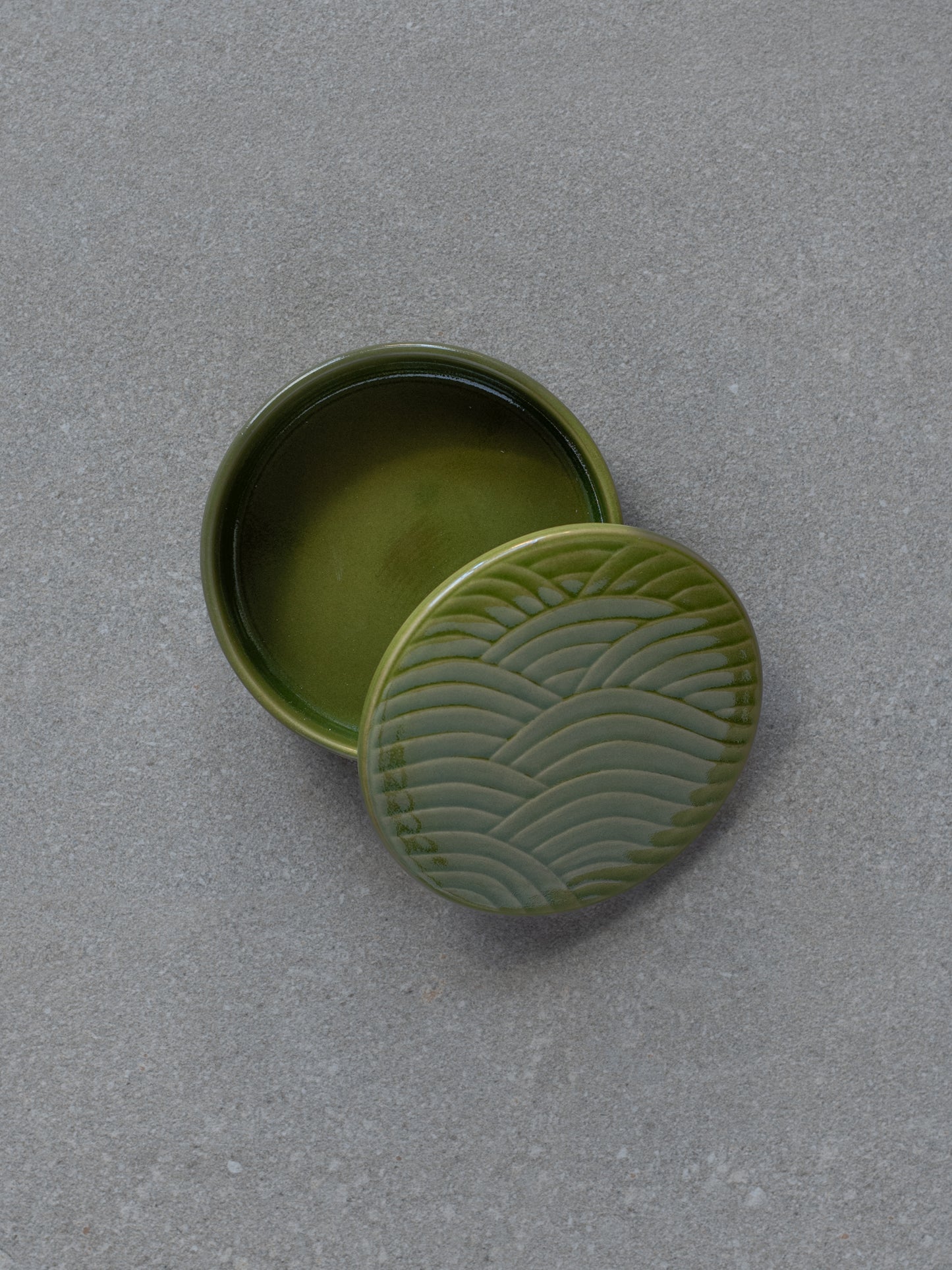 Moss Futamono Ceramic Container