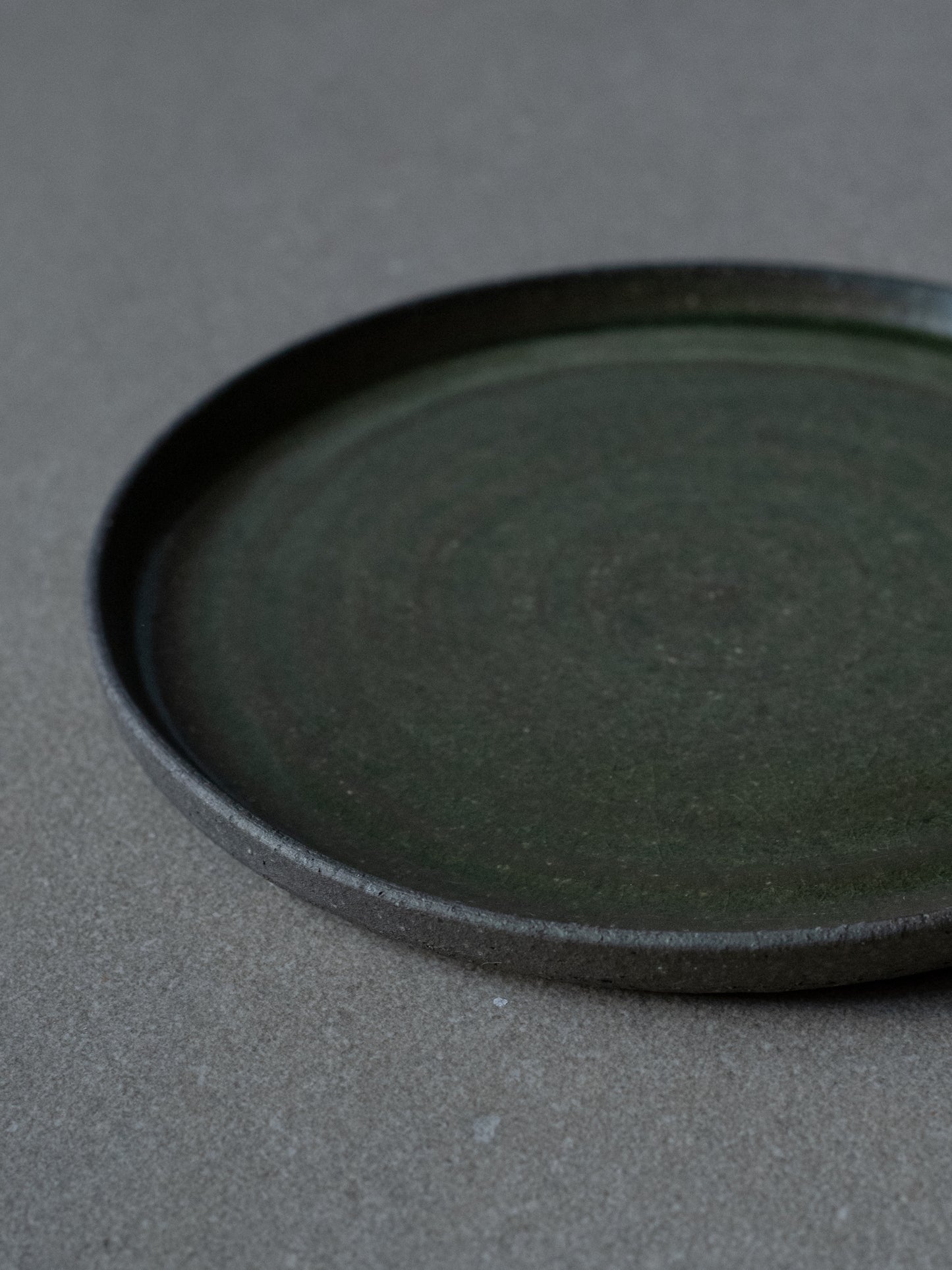 Olive Iraka Plate - Medium