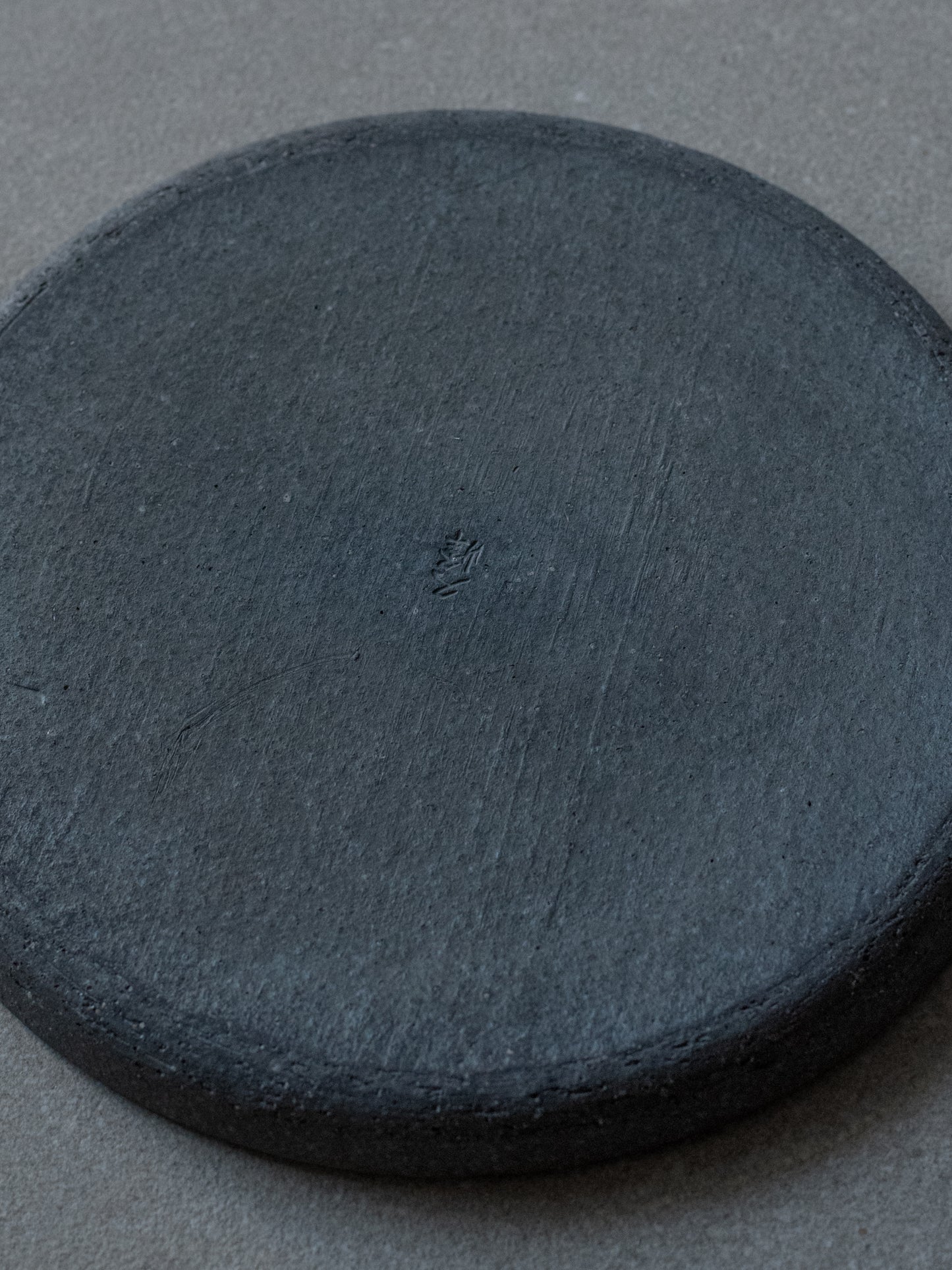 Olive Iraka Plate - Medium