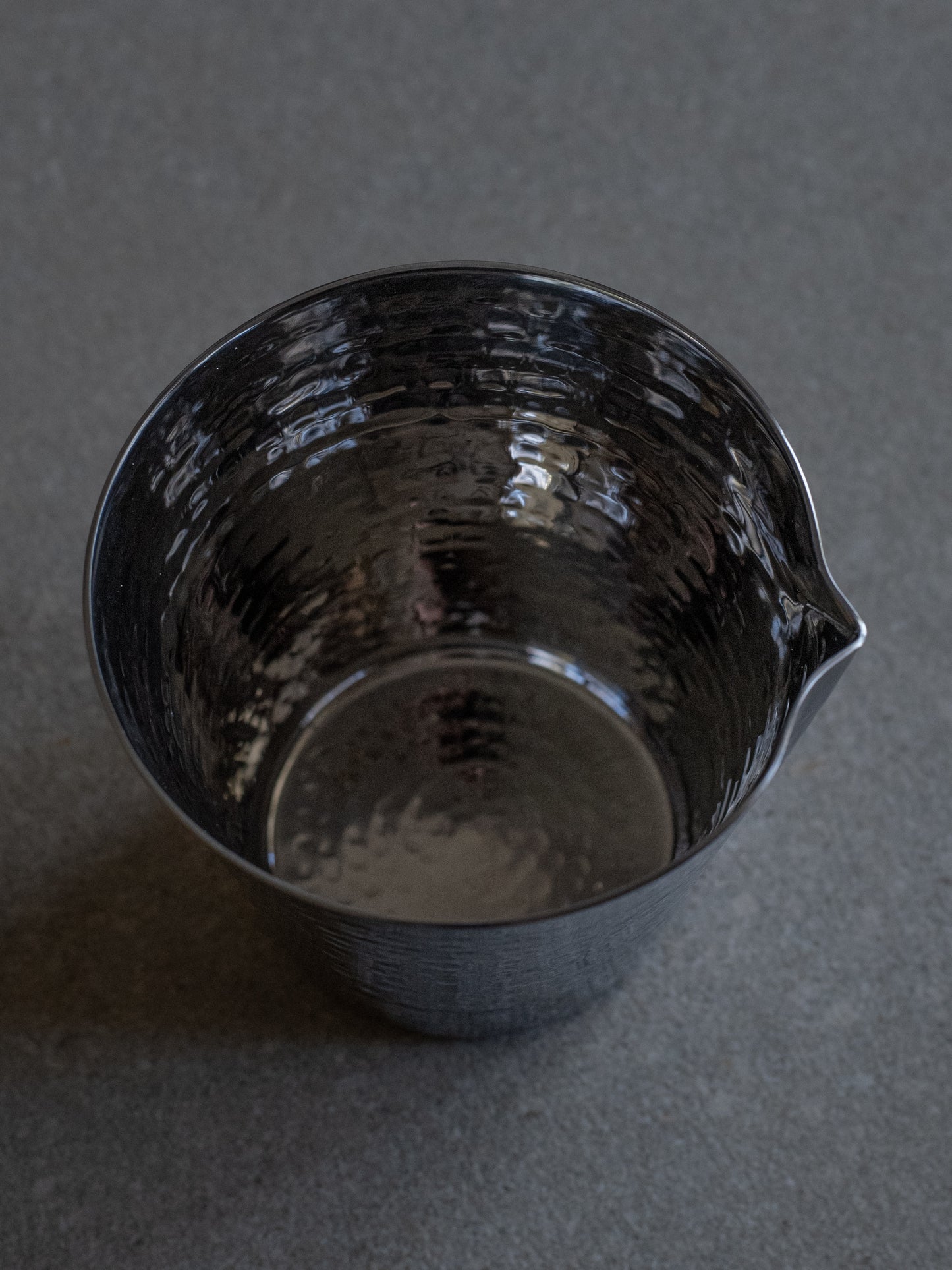 Stainless Steel Lipped Vessel - Large