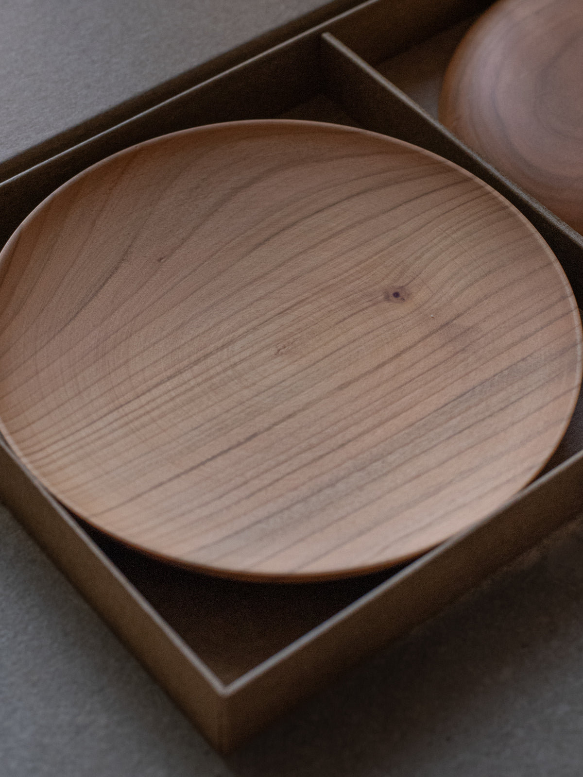 Wild Mountain Cherry Plate Set - Medium