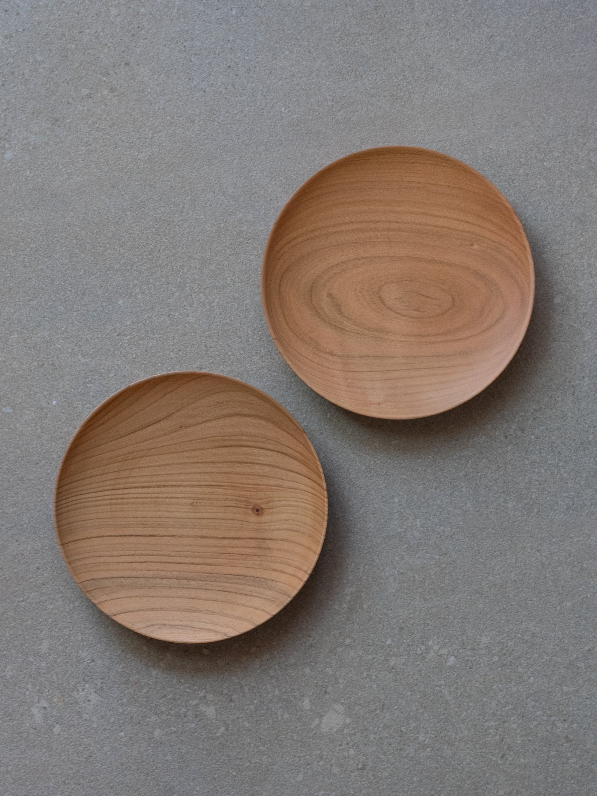 Wild Mountain Cherry Plate Set - Medium