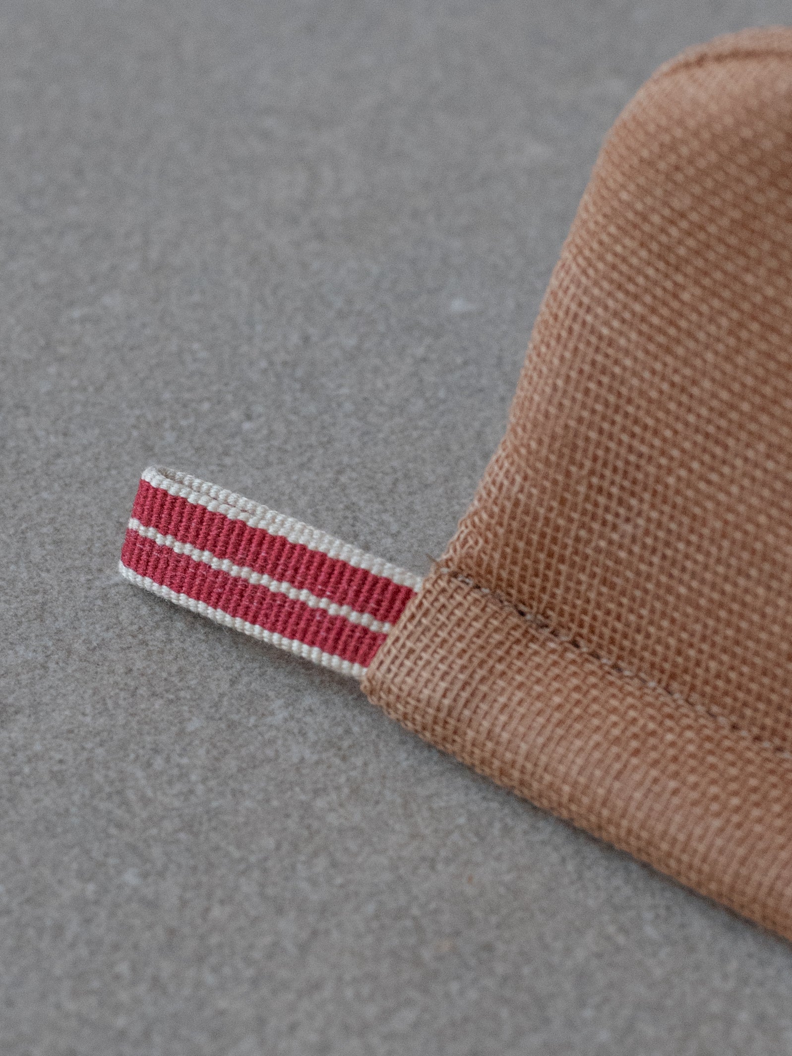 Kaya Pot Mitt - Persimmon