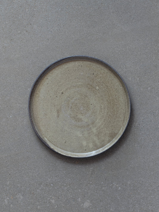 Iraka Plate - Medium