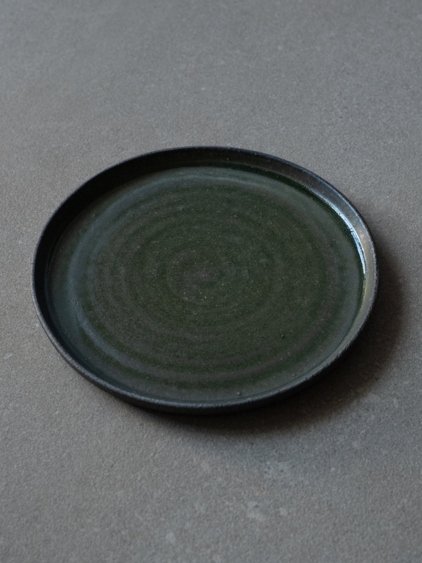 Olive Iraka Plate - Medium