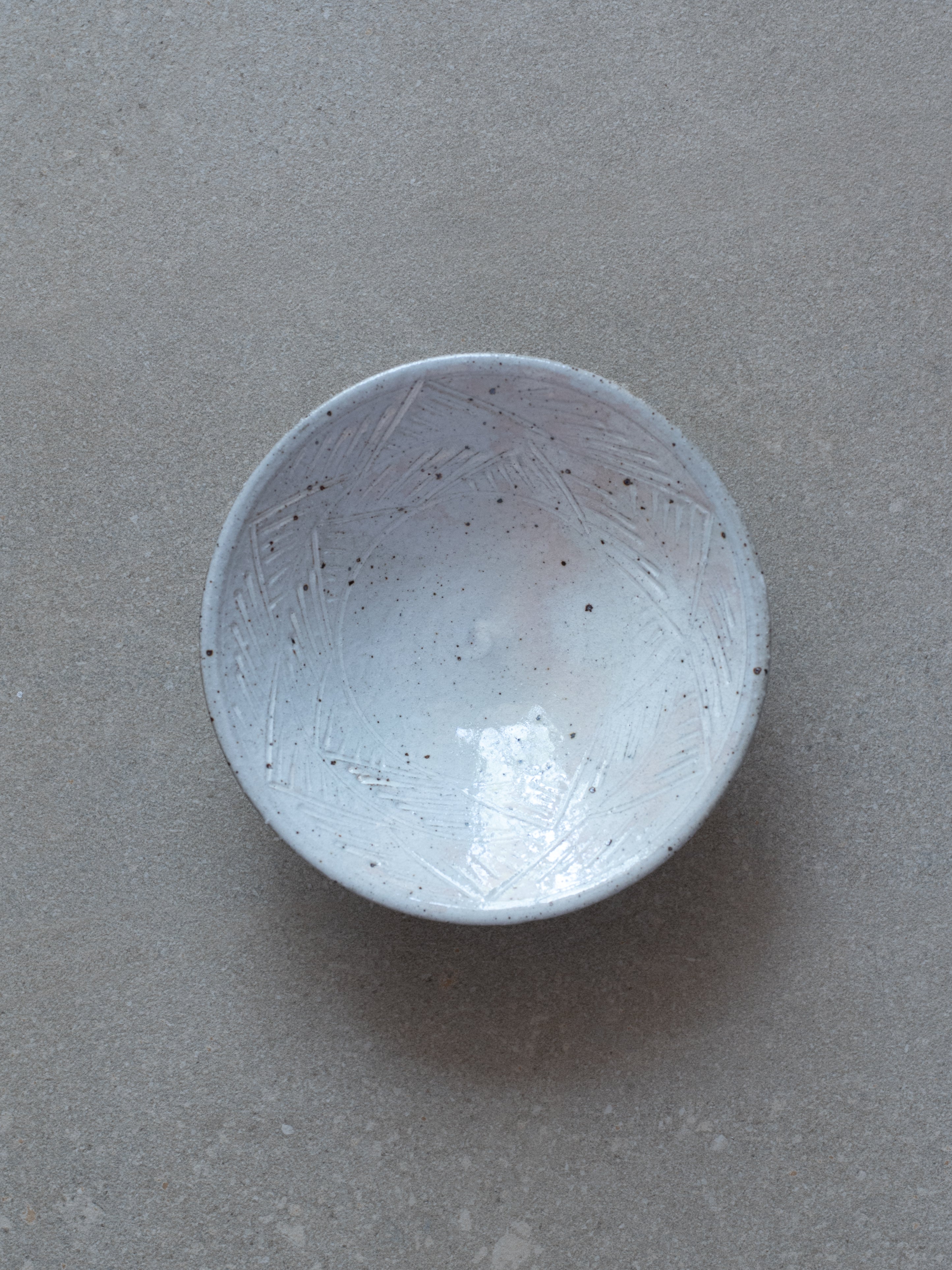 Kohiki Zigzag Angled Bowl - Small