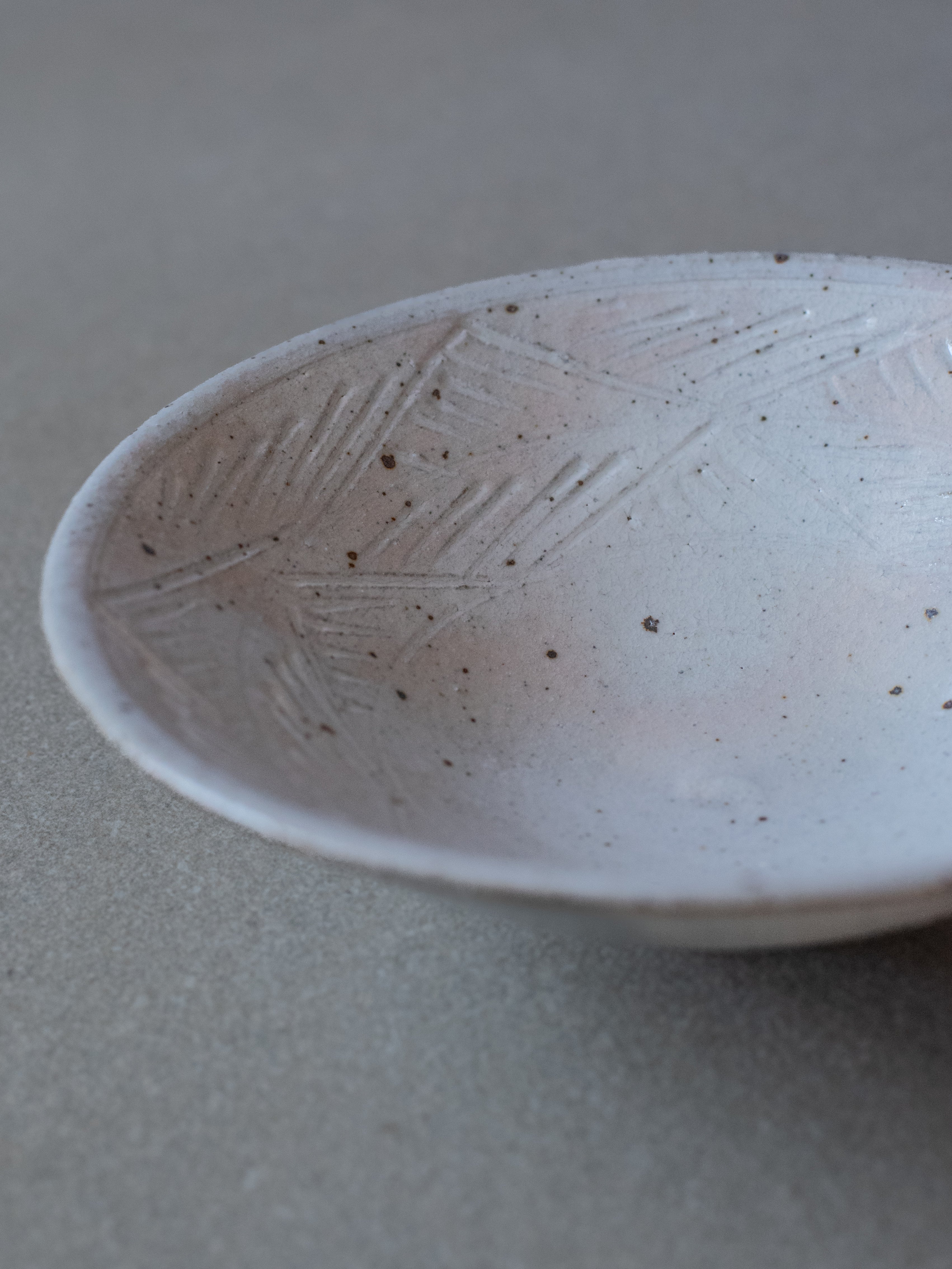 Kohiki Zigzag Angled Bowl - Small