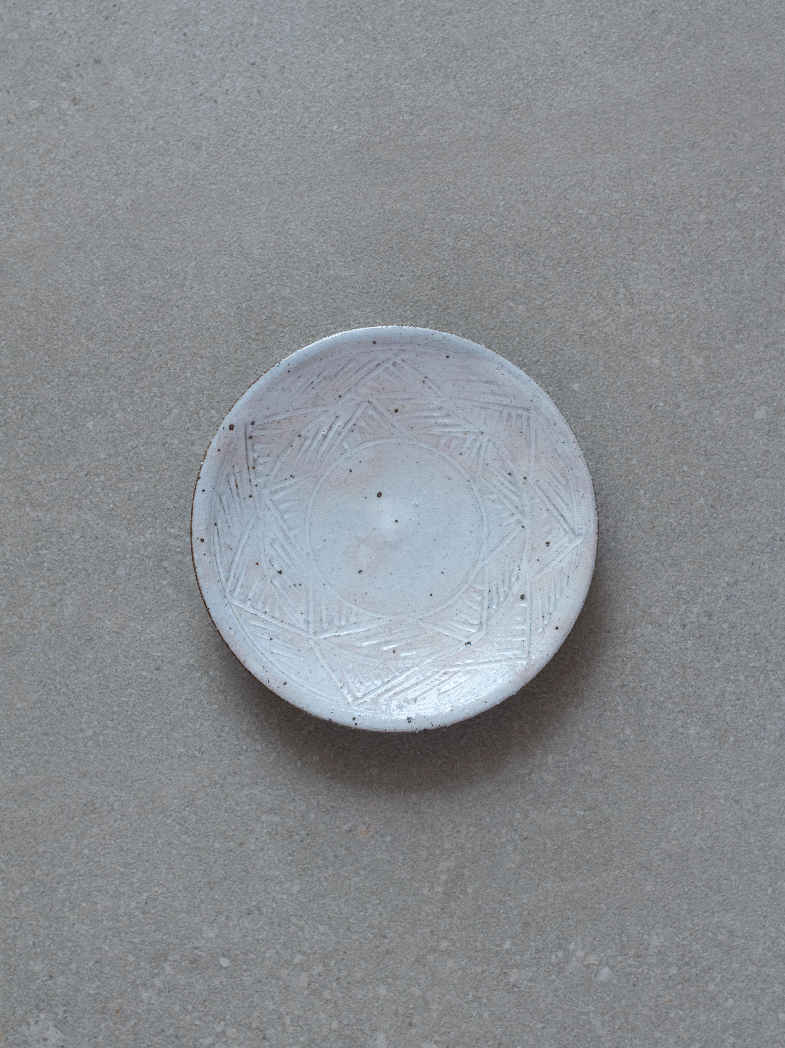 Kohiki Zigzag Saucer Plate