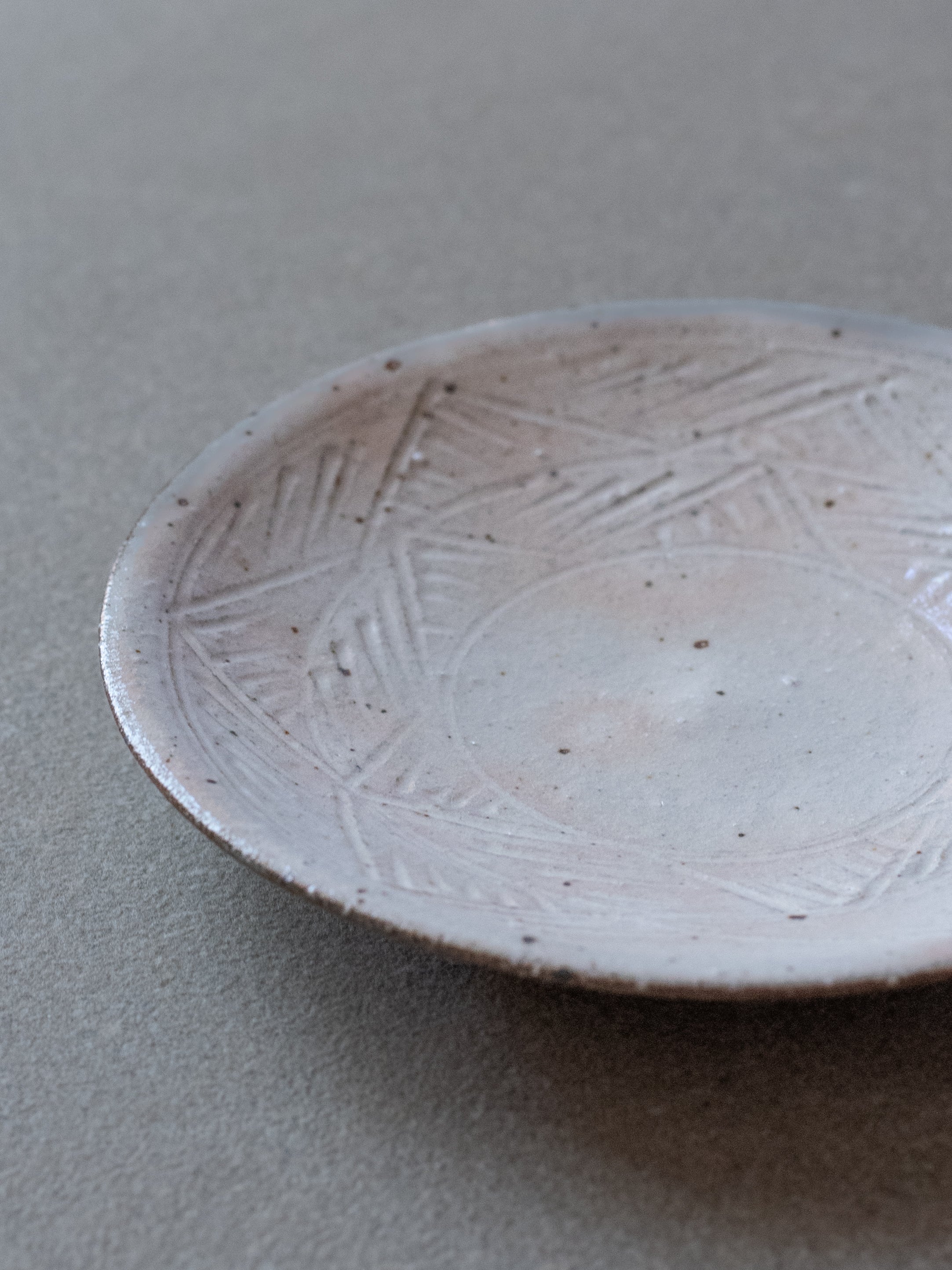 Kohiki Zigzag Saucer Plate