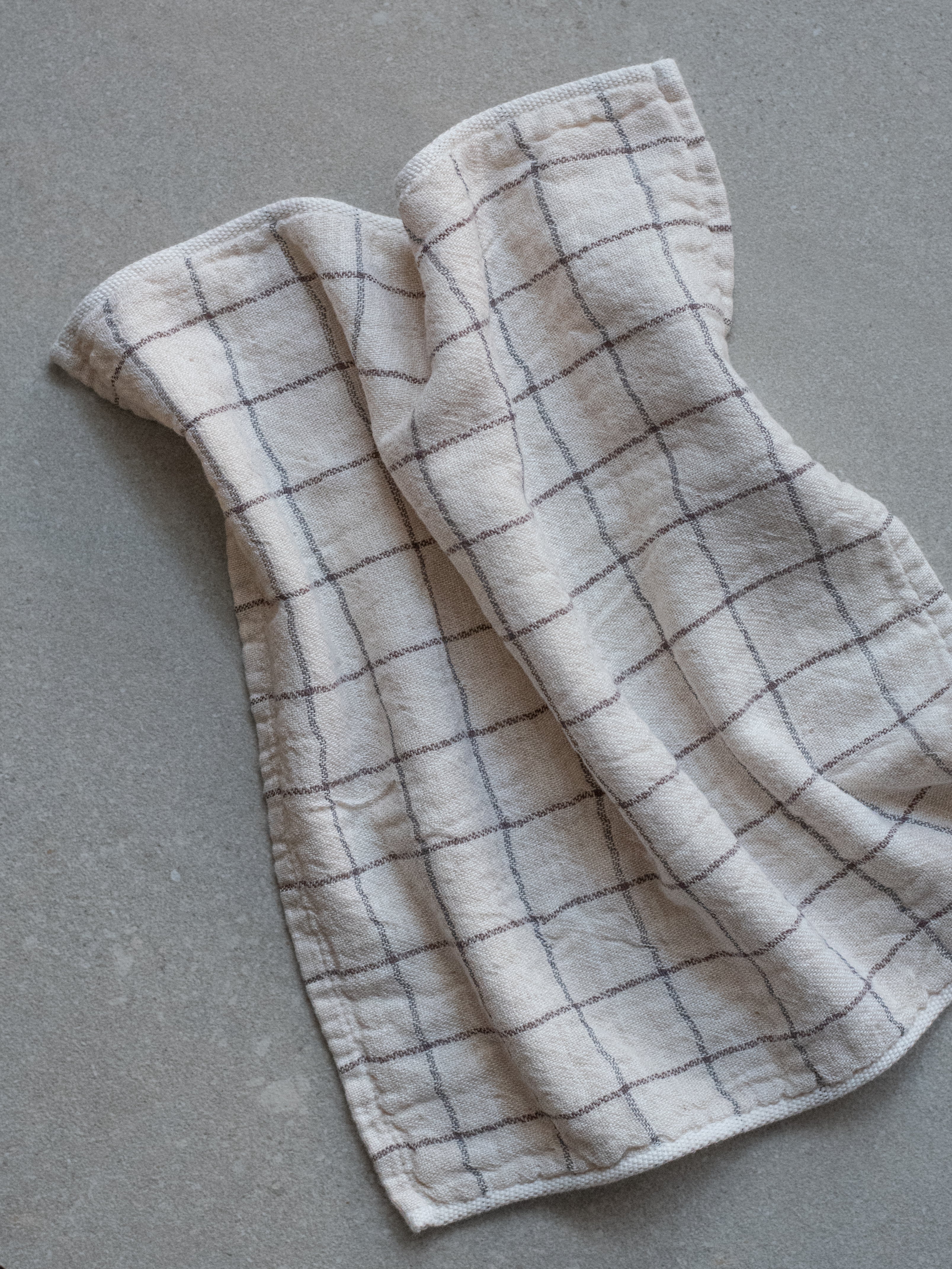 Graph Face Towel - Earl Grey