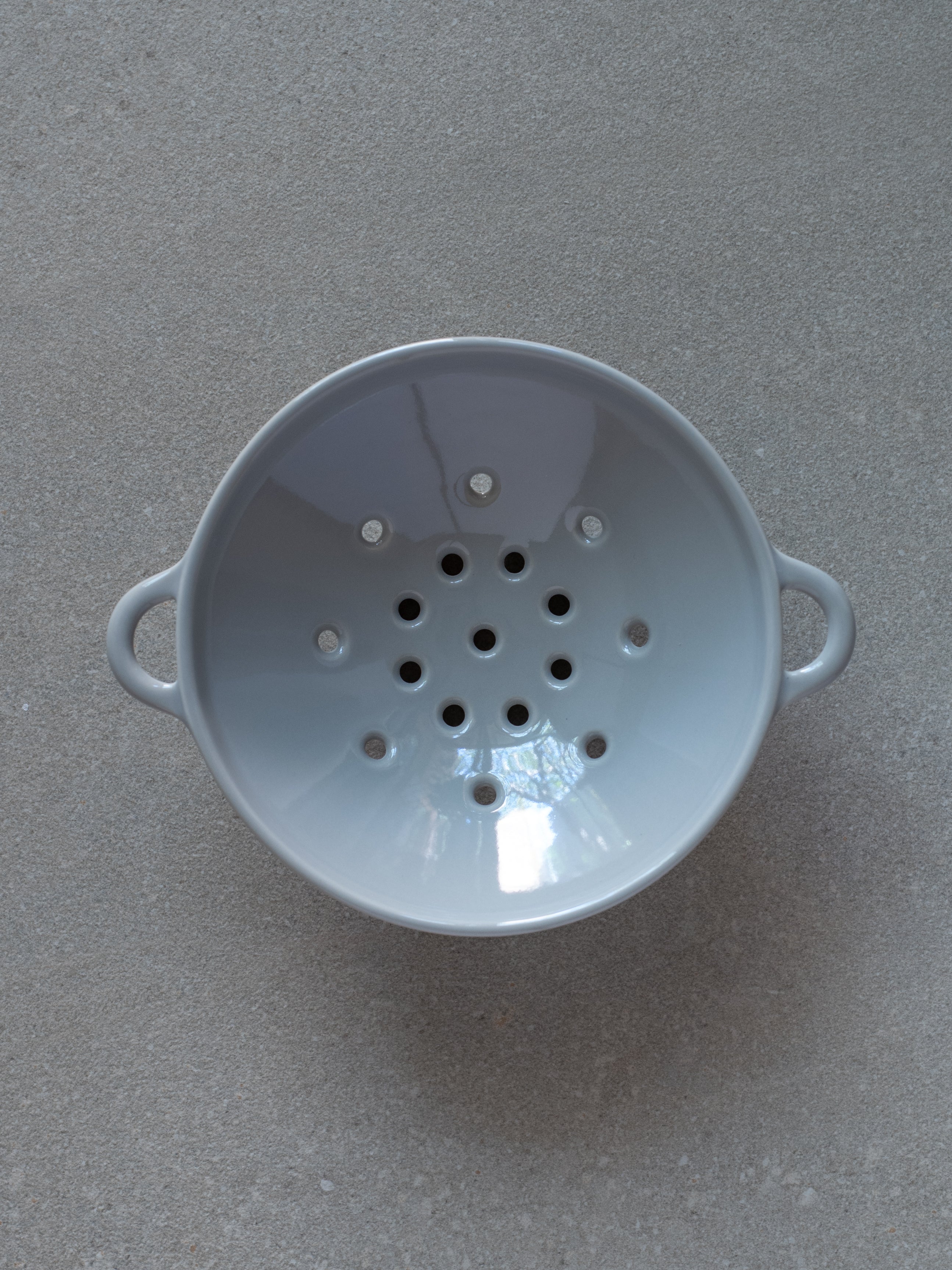 Porcelain Berry Colander Bowl