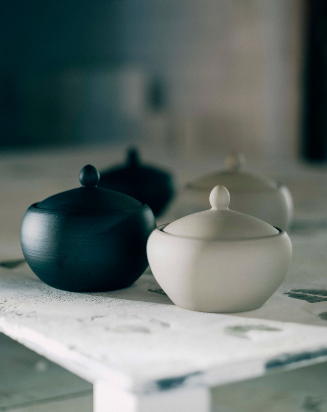 Teppatsu Lidded Pot - Sand