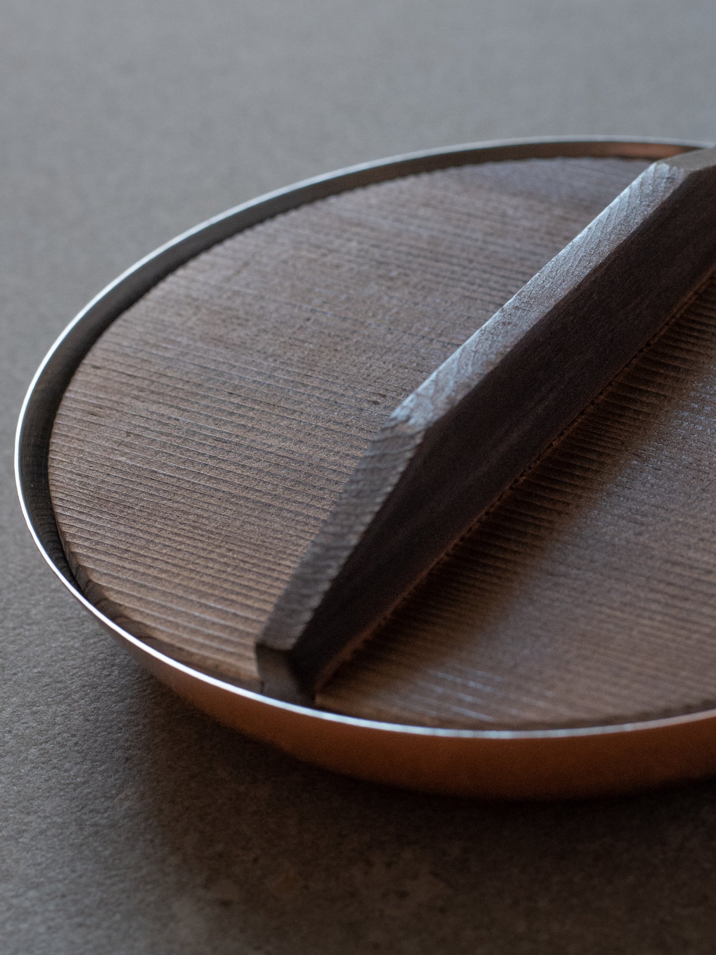 Burnished Cedar Drop Lid - 16cm