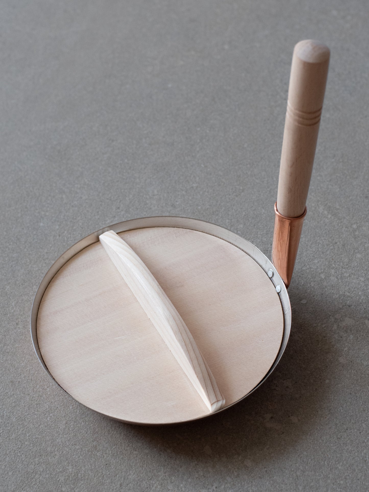 Wooden Drop Lid - 16cm