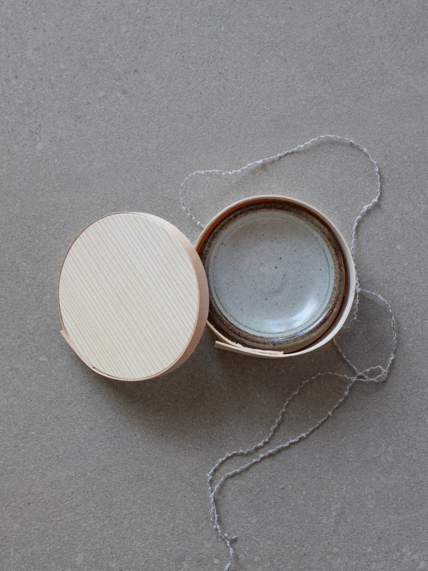 Painted Rim Dish & Pine Box Gift Set