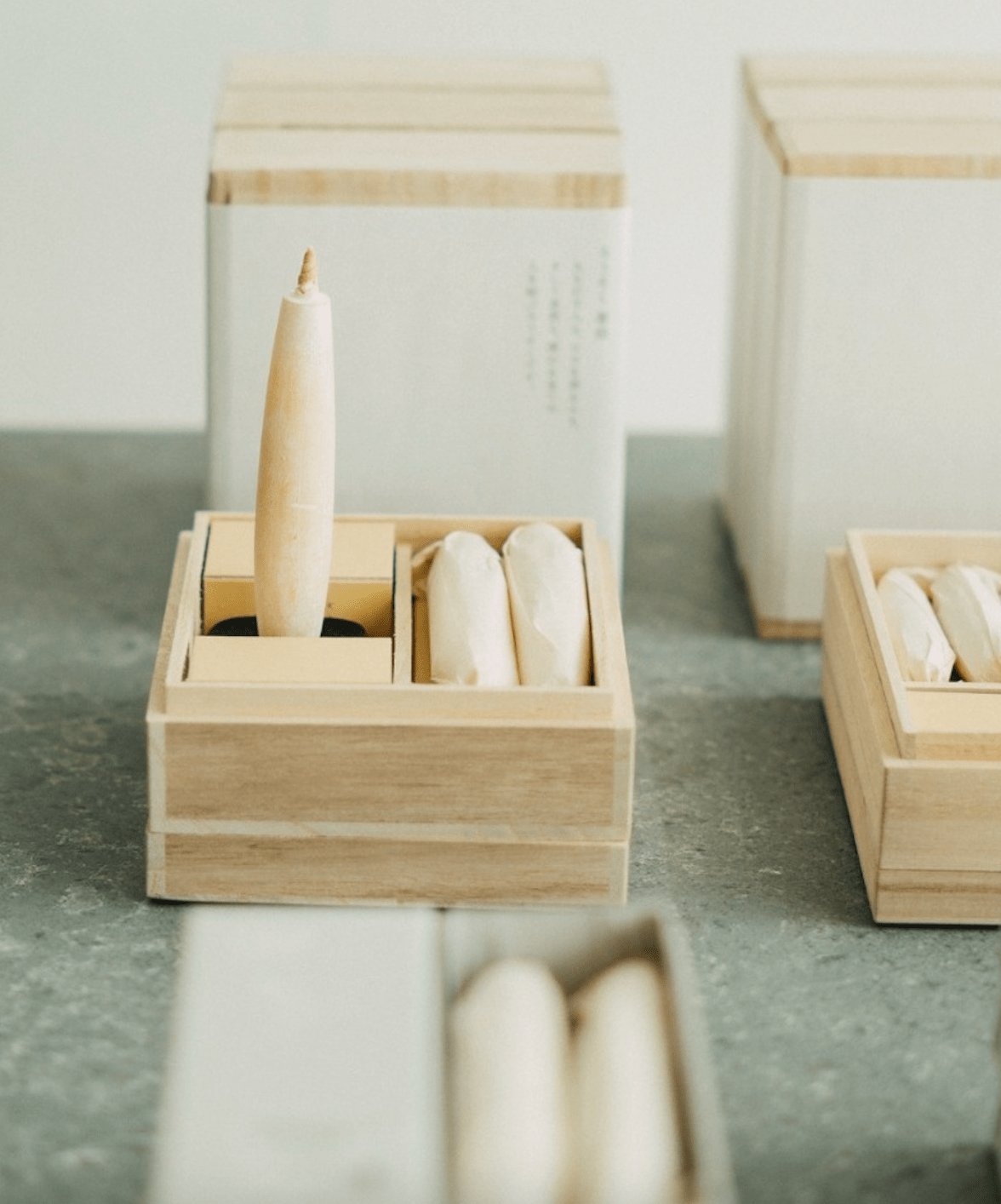 Medium Tohaku candle gift set, view 7