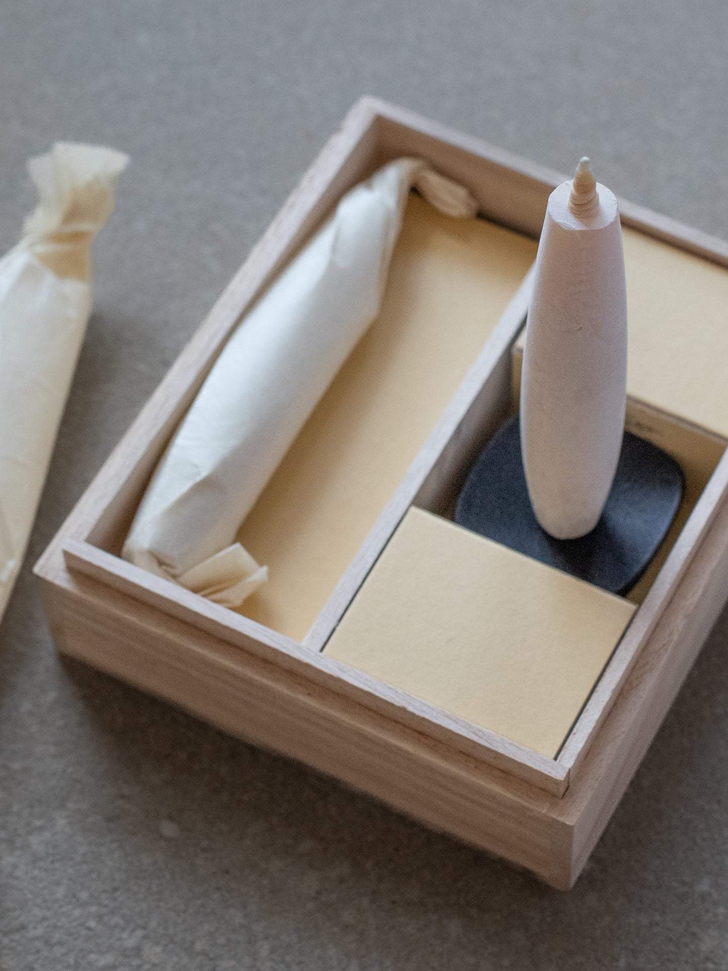 Tohaku Candle Gift Set - Medium