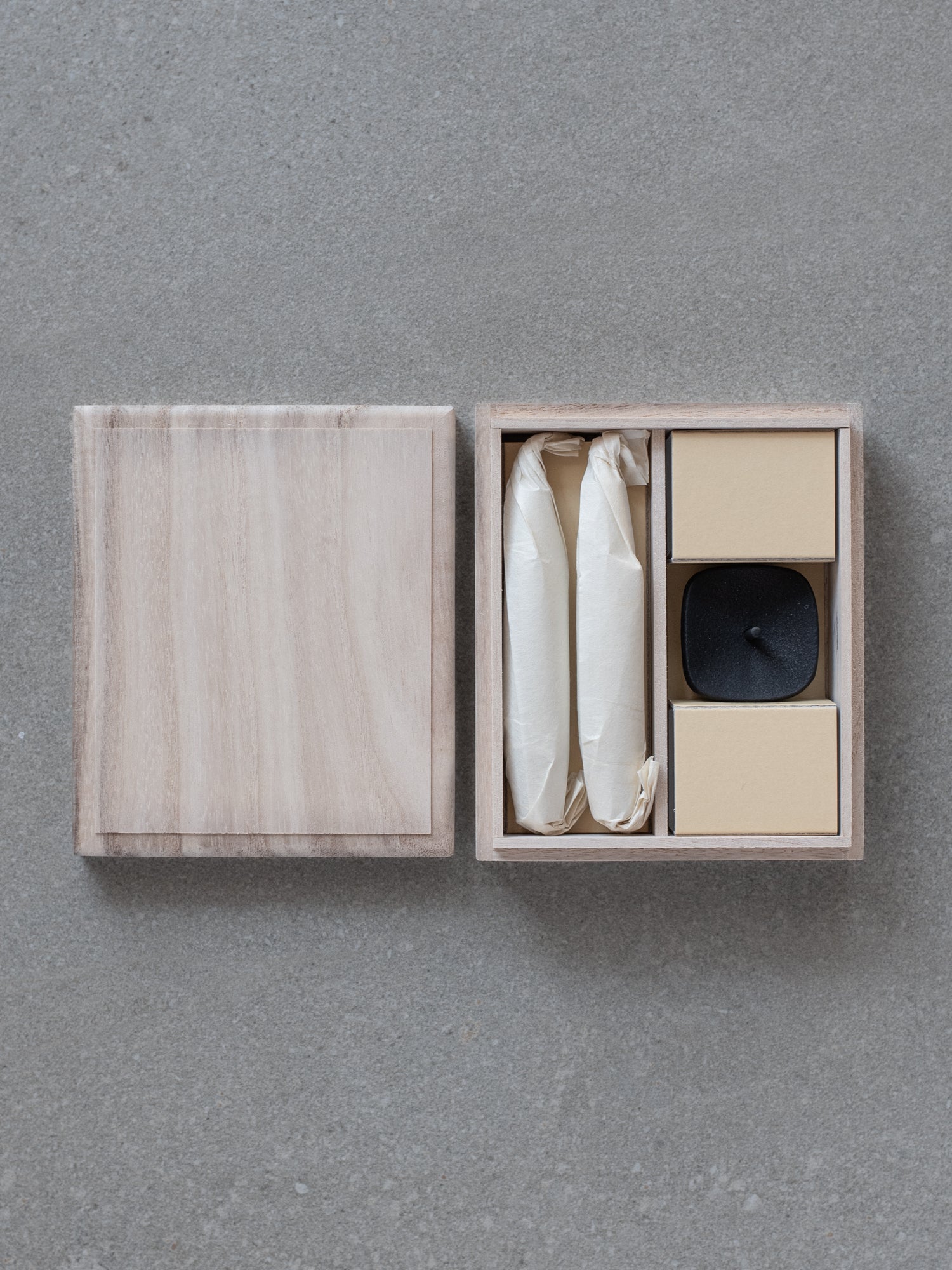 Tohaku Candle Gift Set - Medium