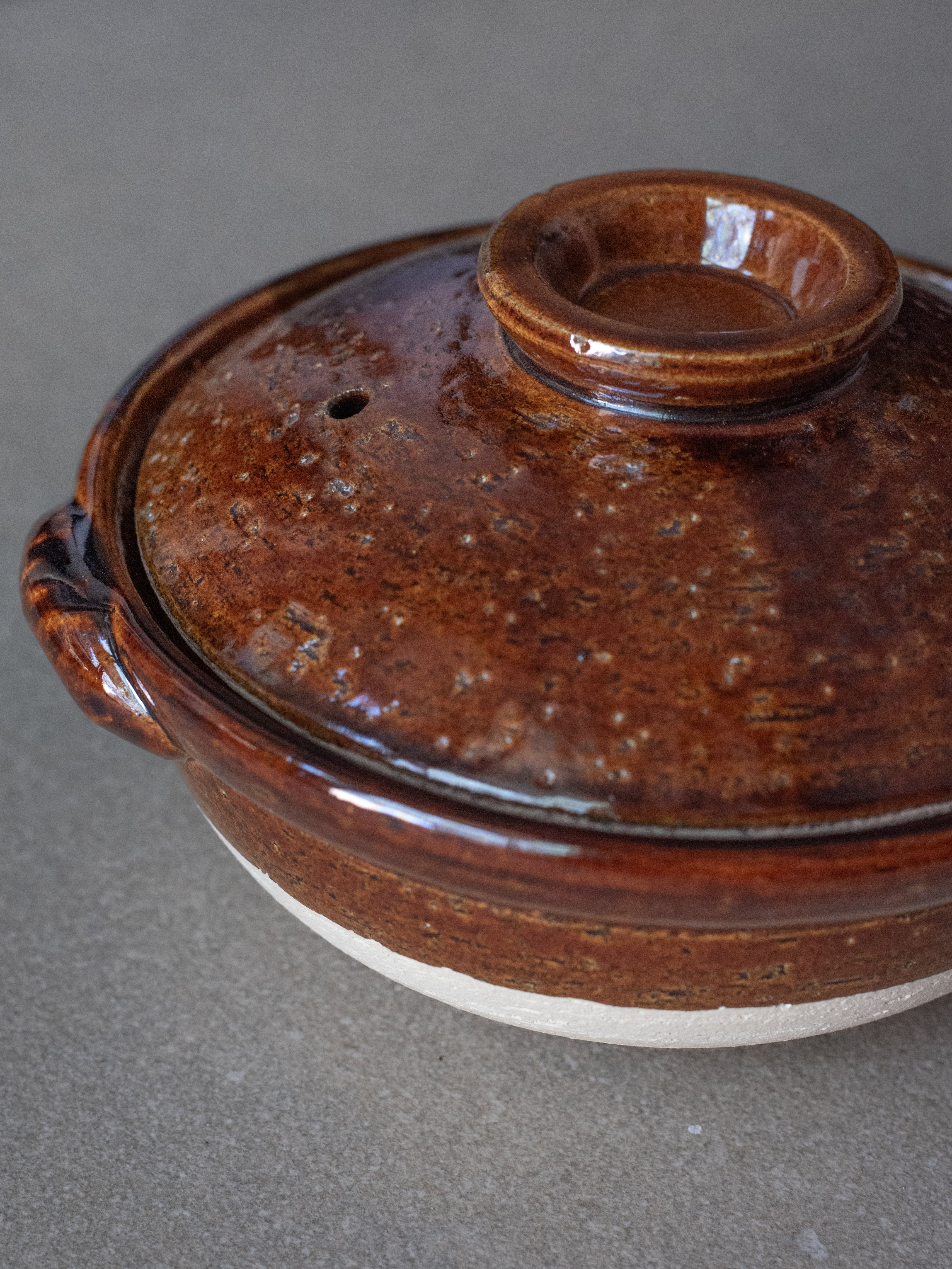 Small Ko-Iga Donabe - Ame (Toffee Brown)