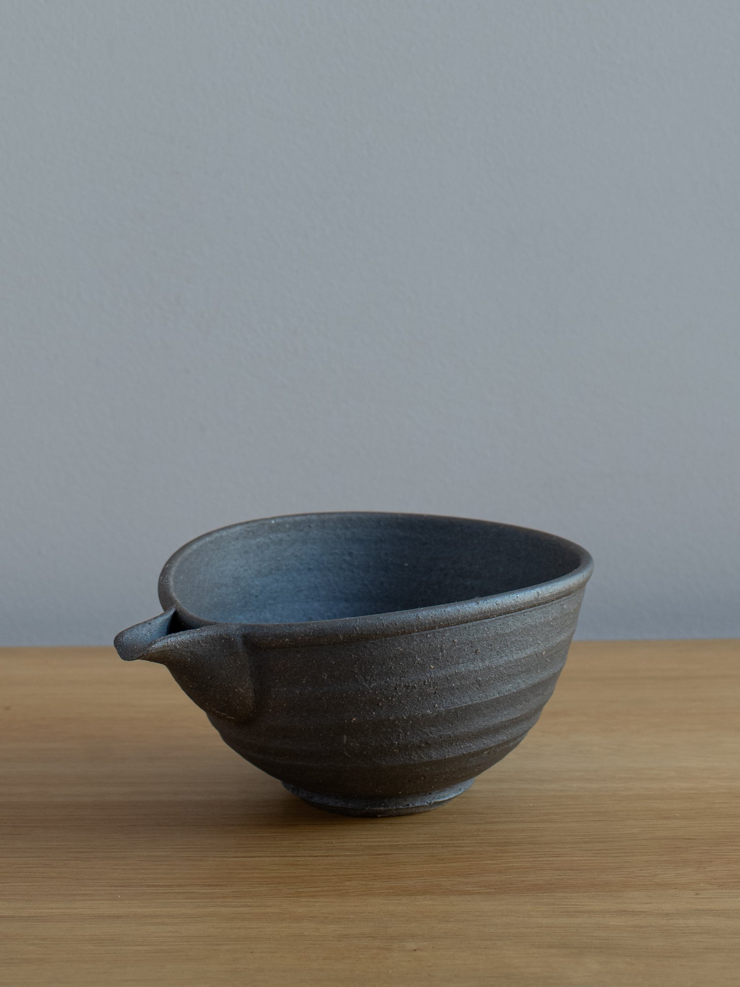 Dark Clay Katakuchi Bowl