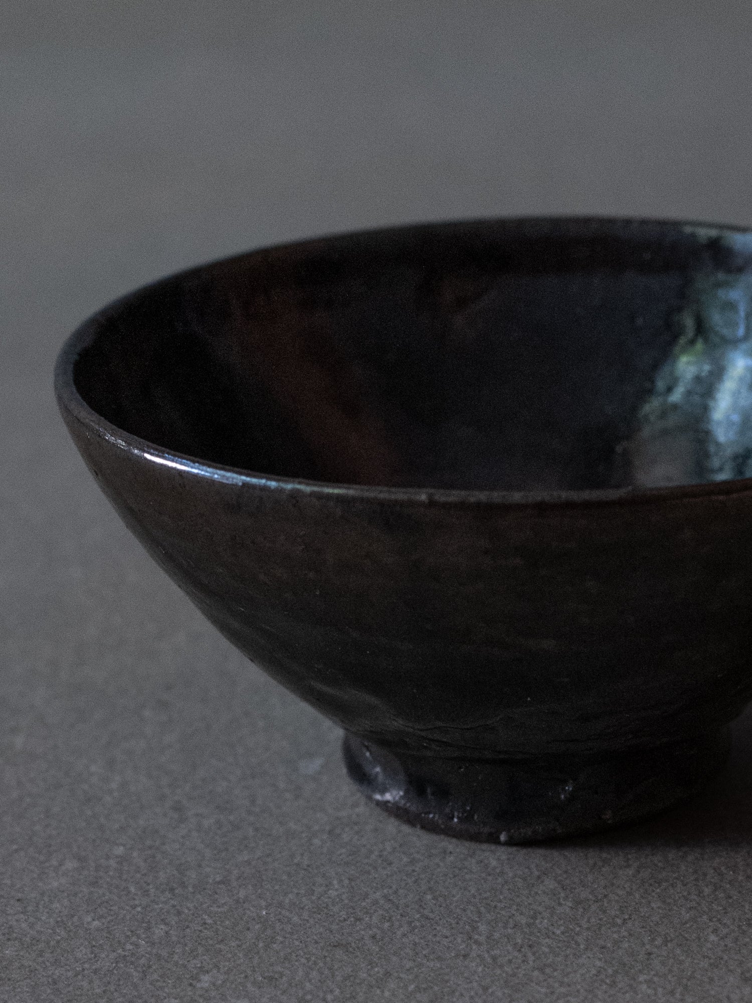 Black Footed Bowl