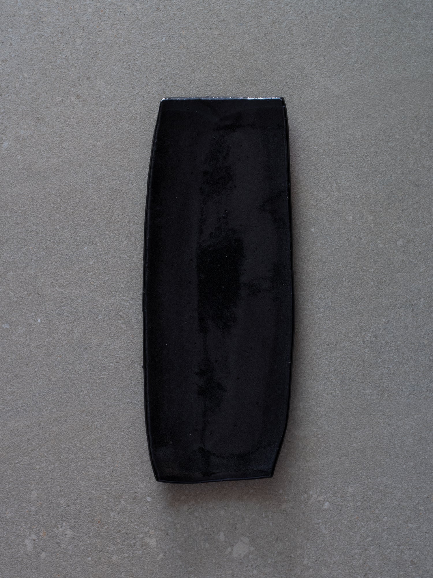 Black Footed Rectangle Plate