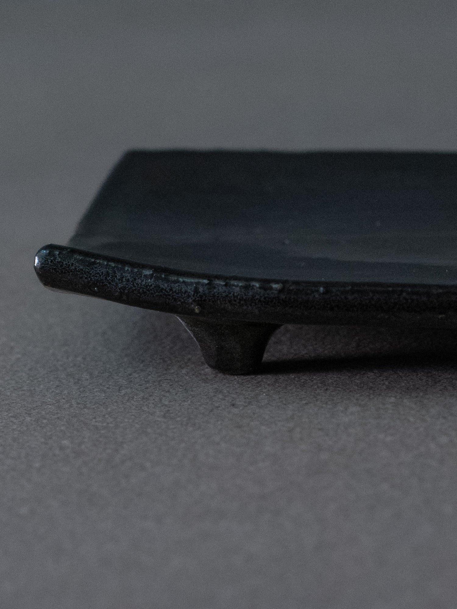 Black Footed Rectangle Plate