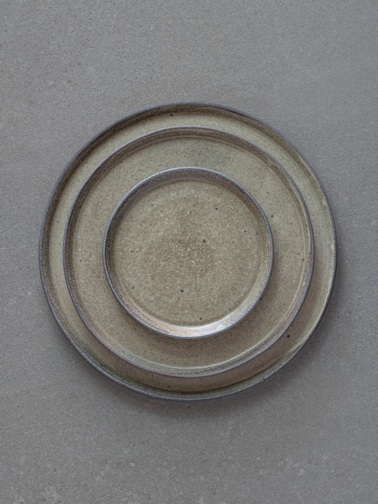 Natural Iraka Plate - Small