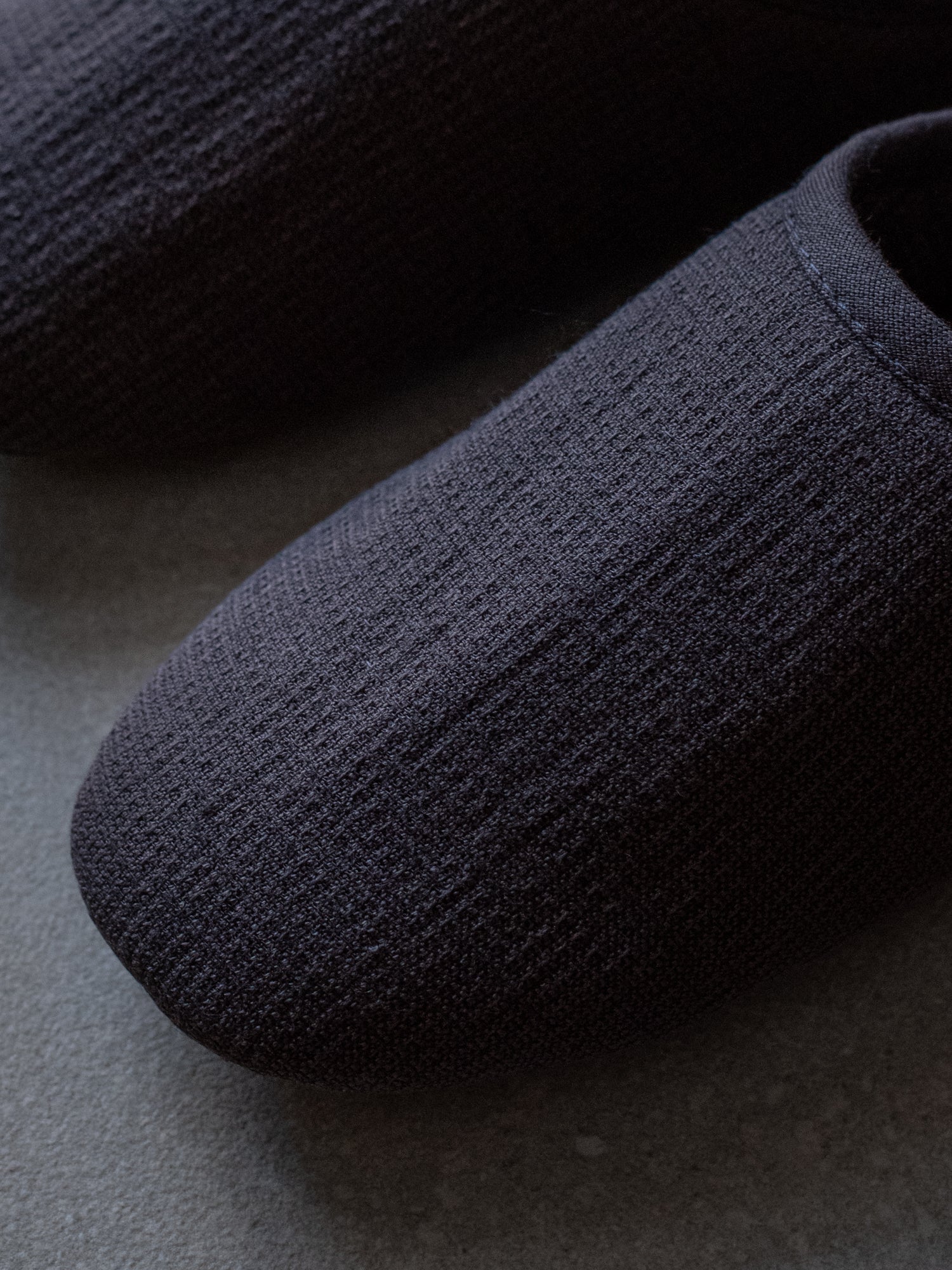Moku Linen Room Slippers - Charcoal
