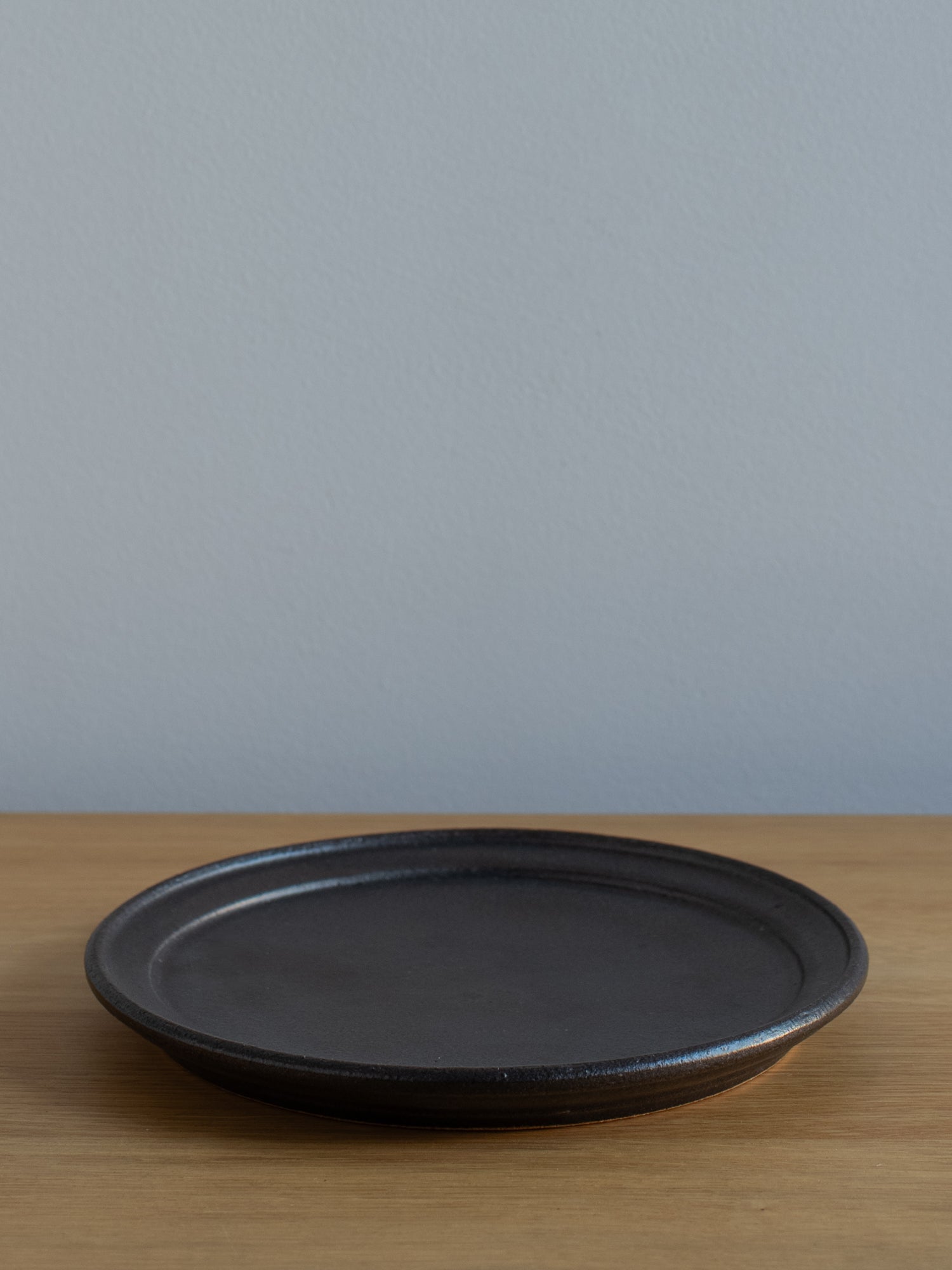 Black Le Temps Plate - Medium