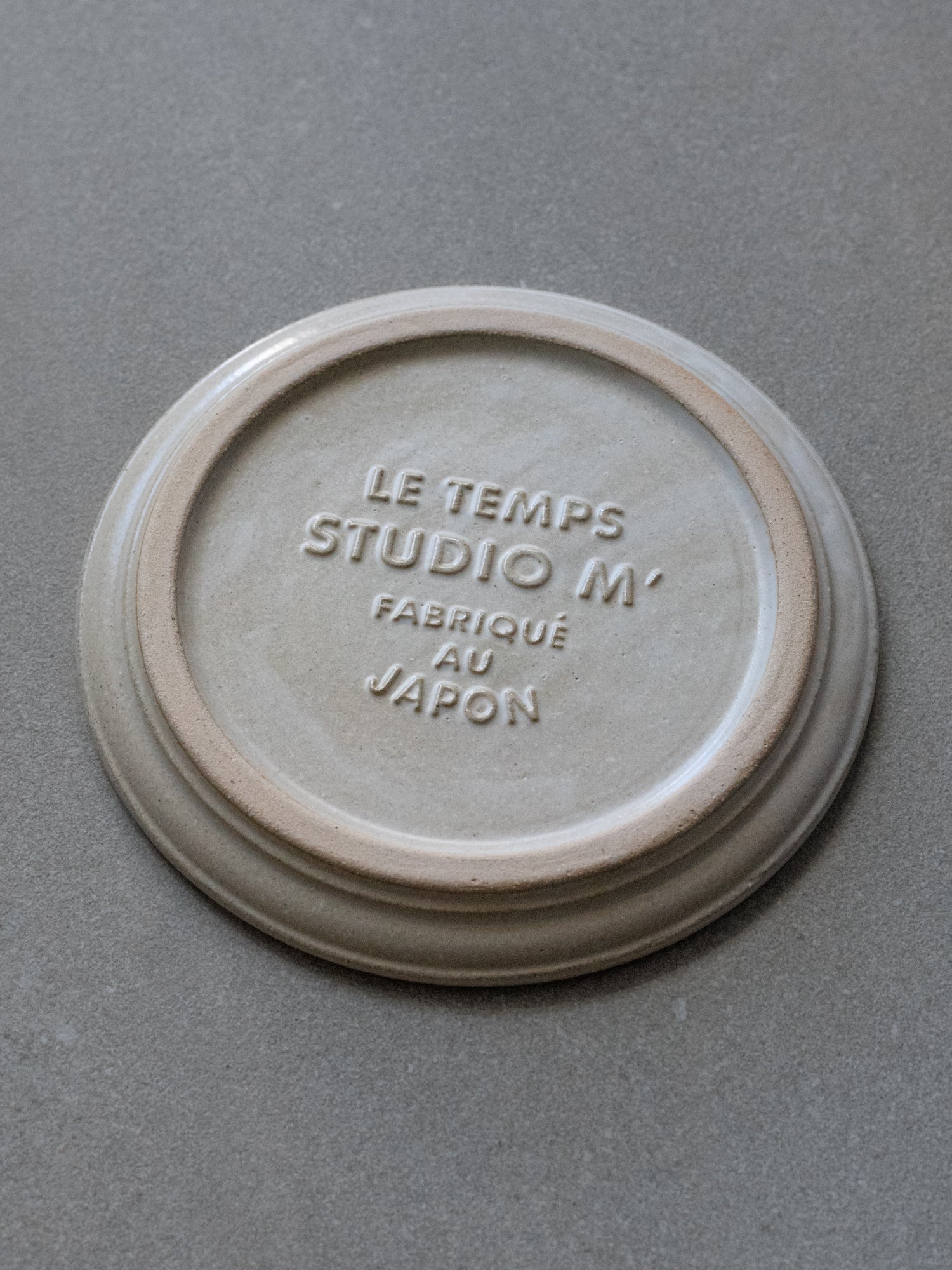 Ecru Le Temps Plate - Medium
