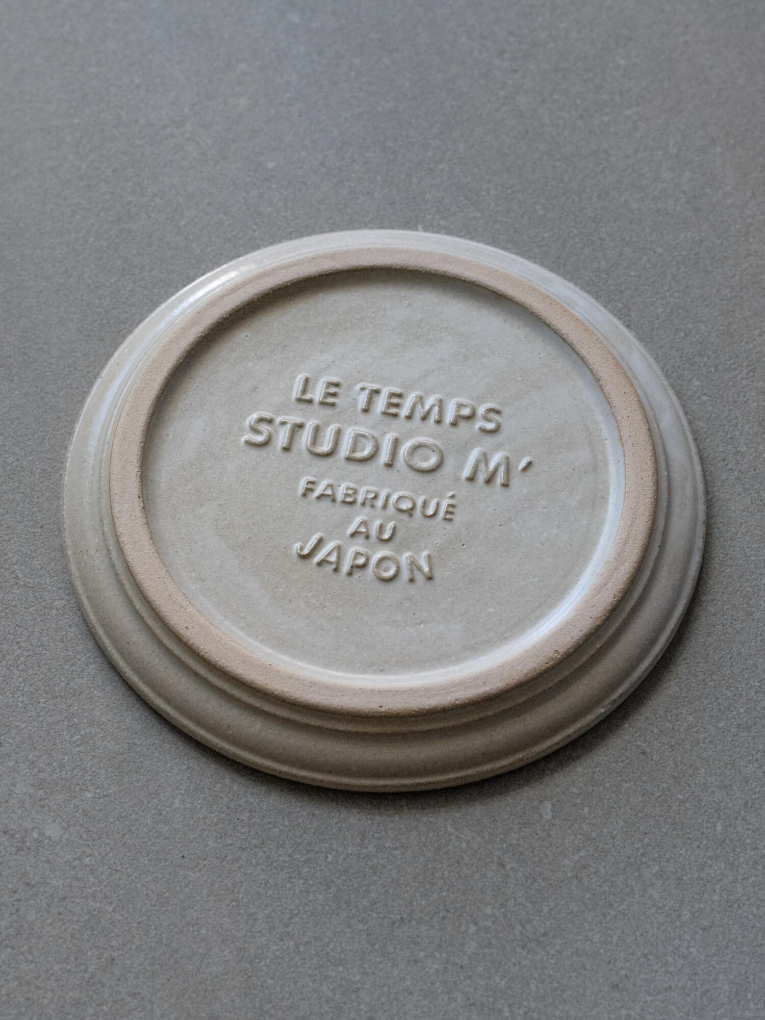 Ecru Le Temps Plate - Medium