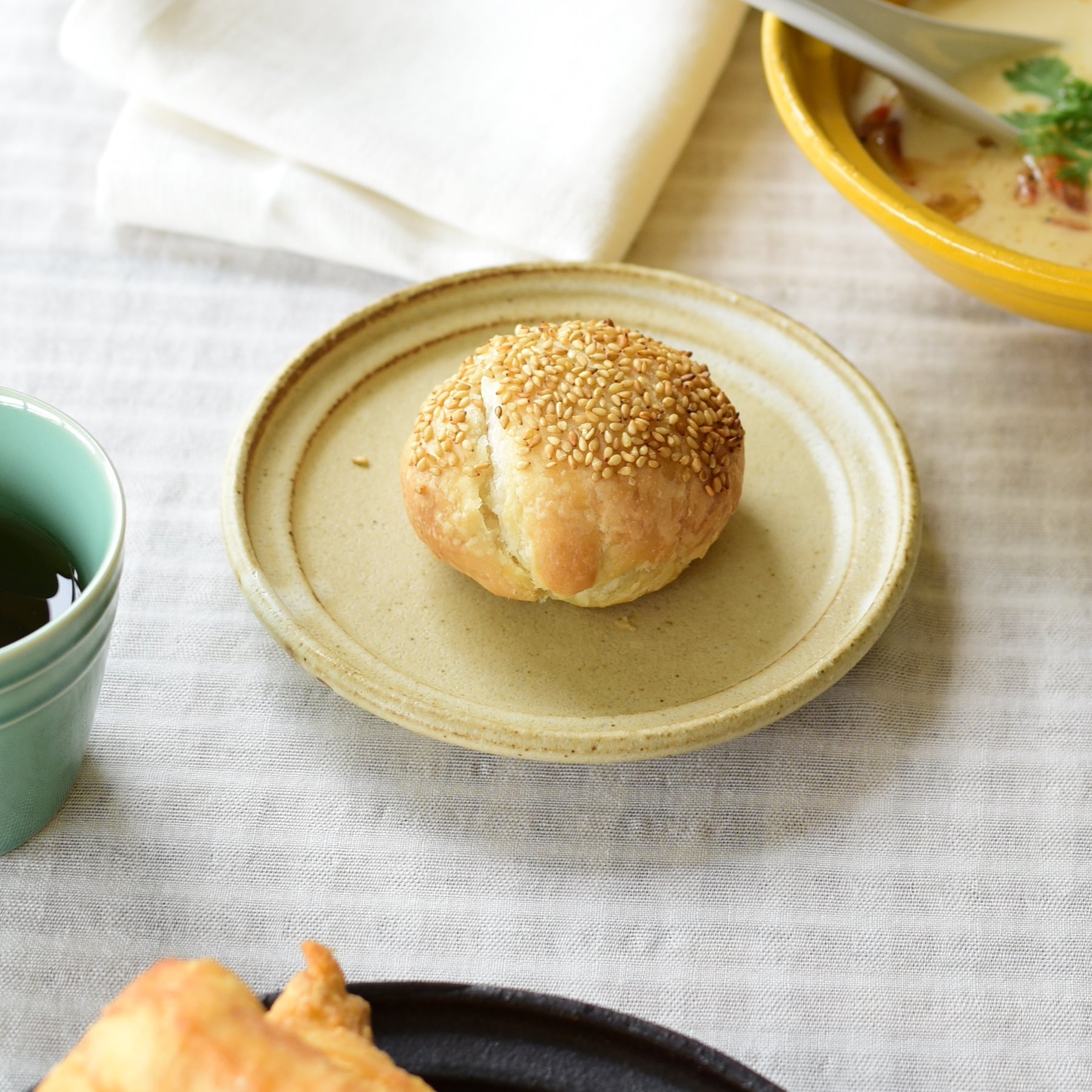 Ecru Le Temps Plate - Small