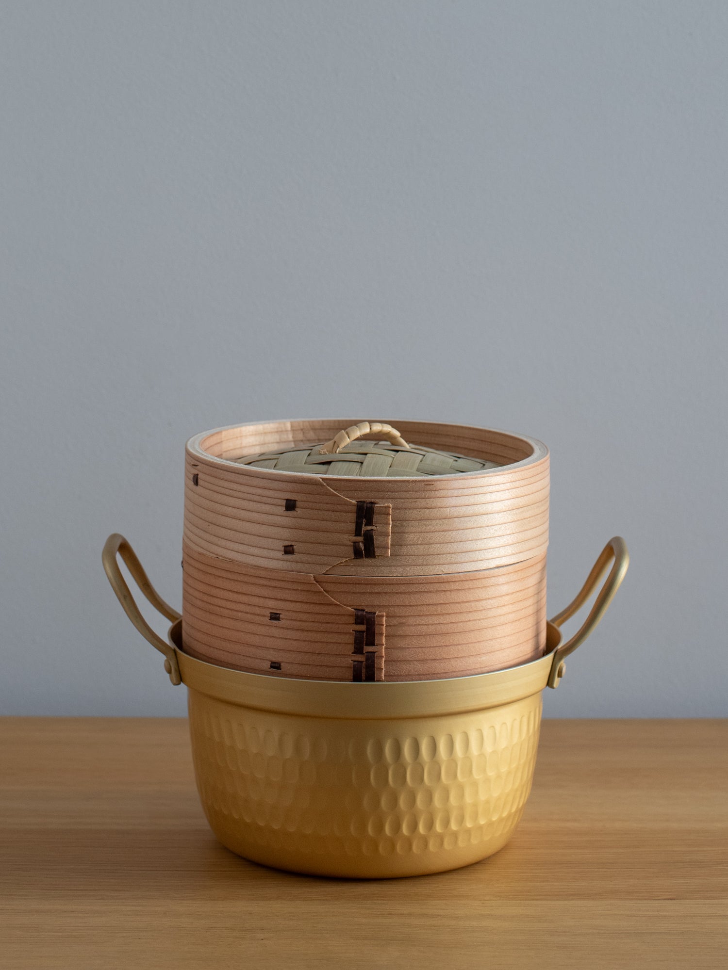 Aluminium Pot with Wooden Lid