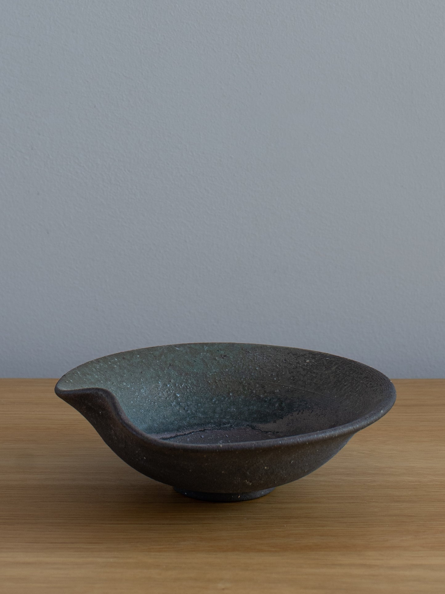 Shigaraki Bowl - Brushed Rim