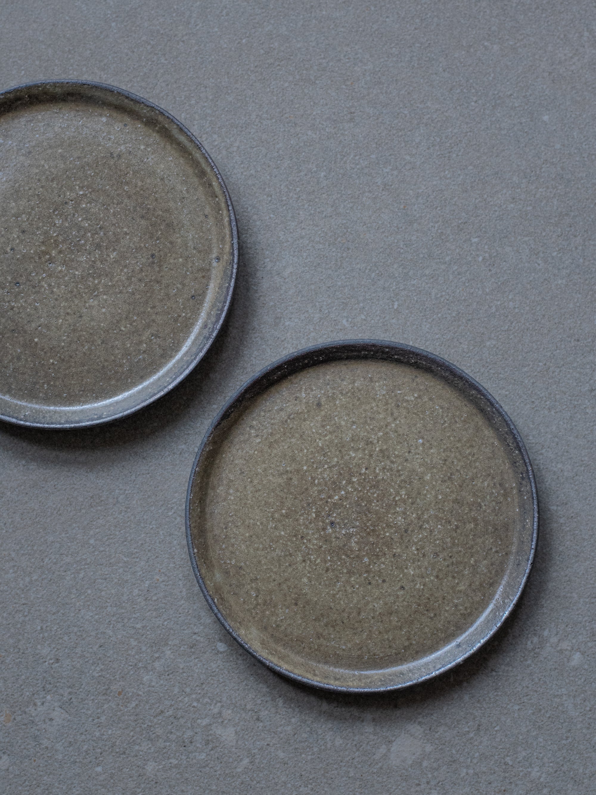 Natural Iraka Plate - Small