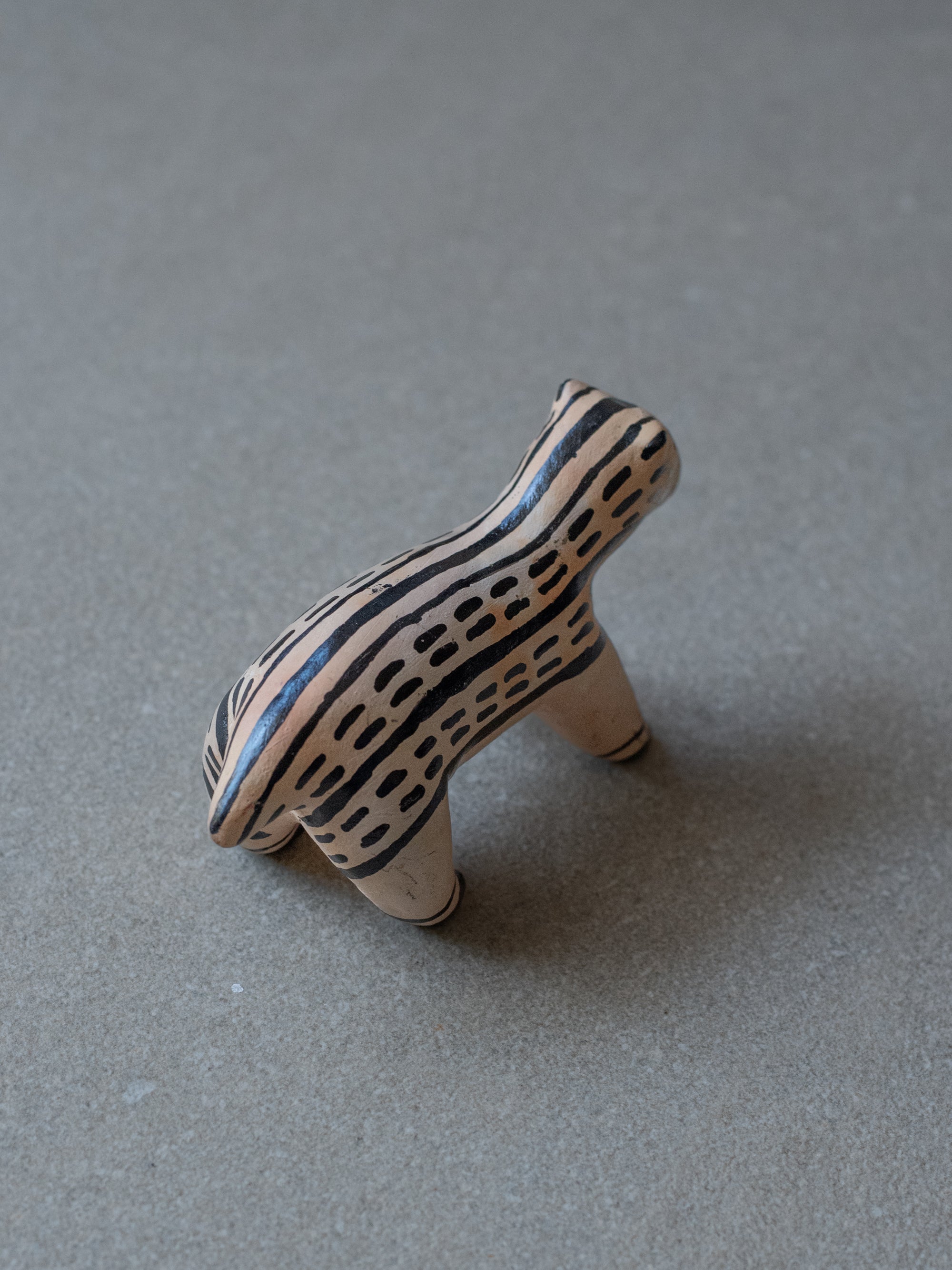 Karajá Ceramic Sculpture - Medium Tapir