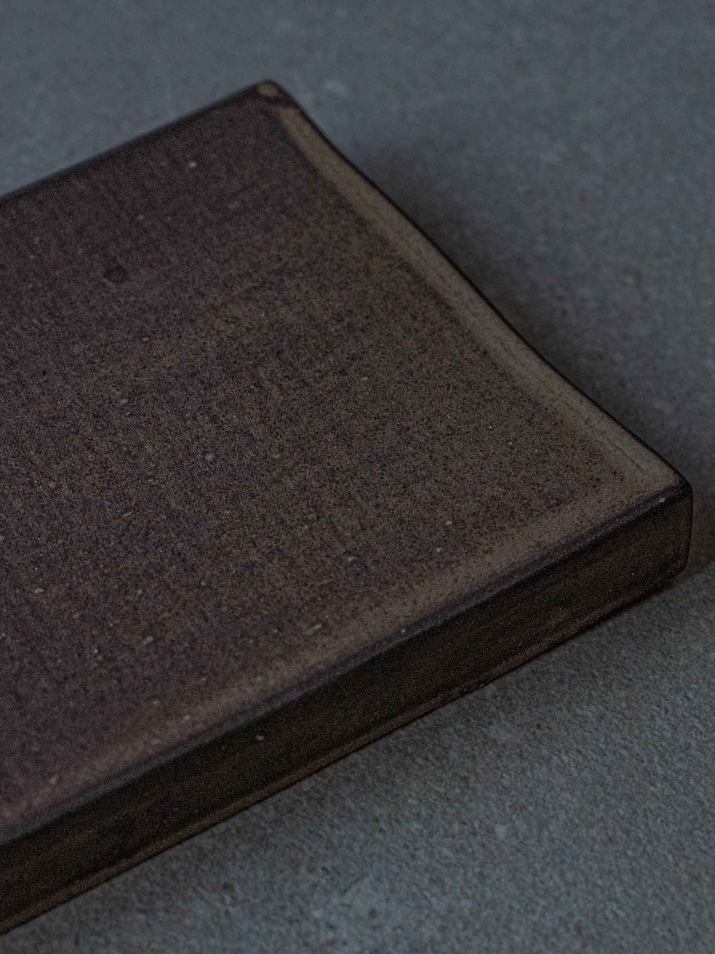 Kurotsuchi Haiyu Rectangle Plate - Small