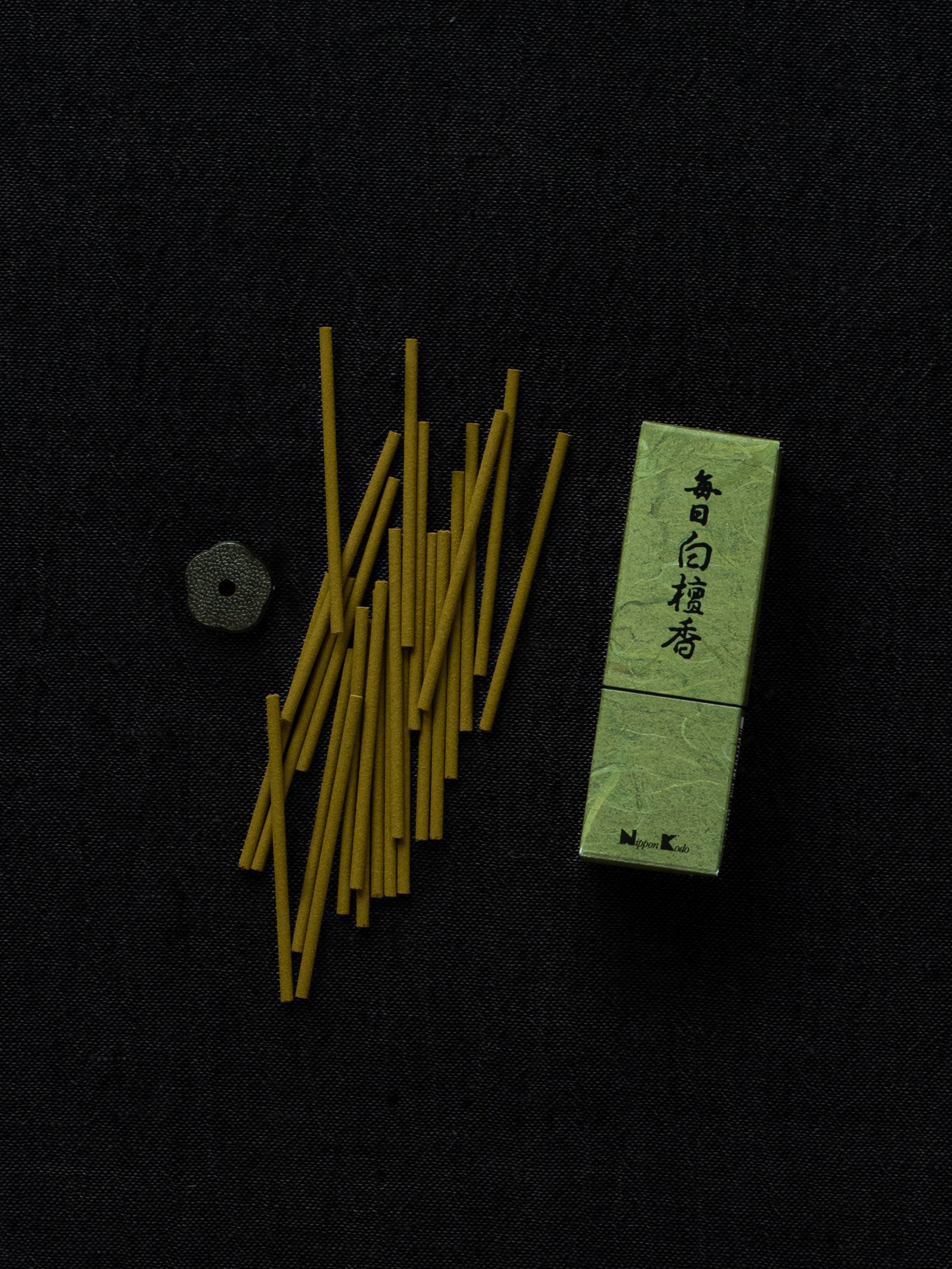 Mainichi Byakudan Everyday Sandalwood Incense Sticks (24 sticks)