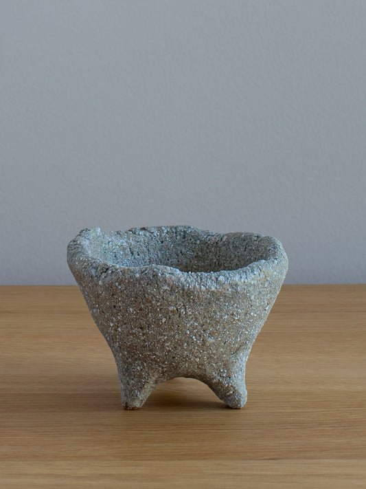 Shigaraki Planter - Grey