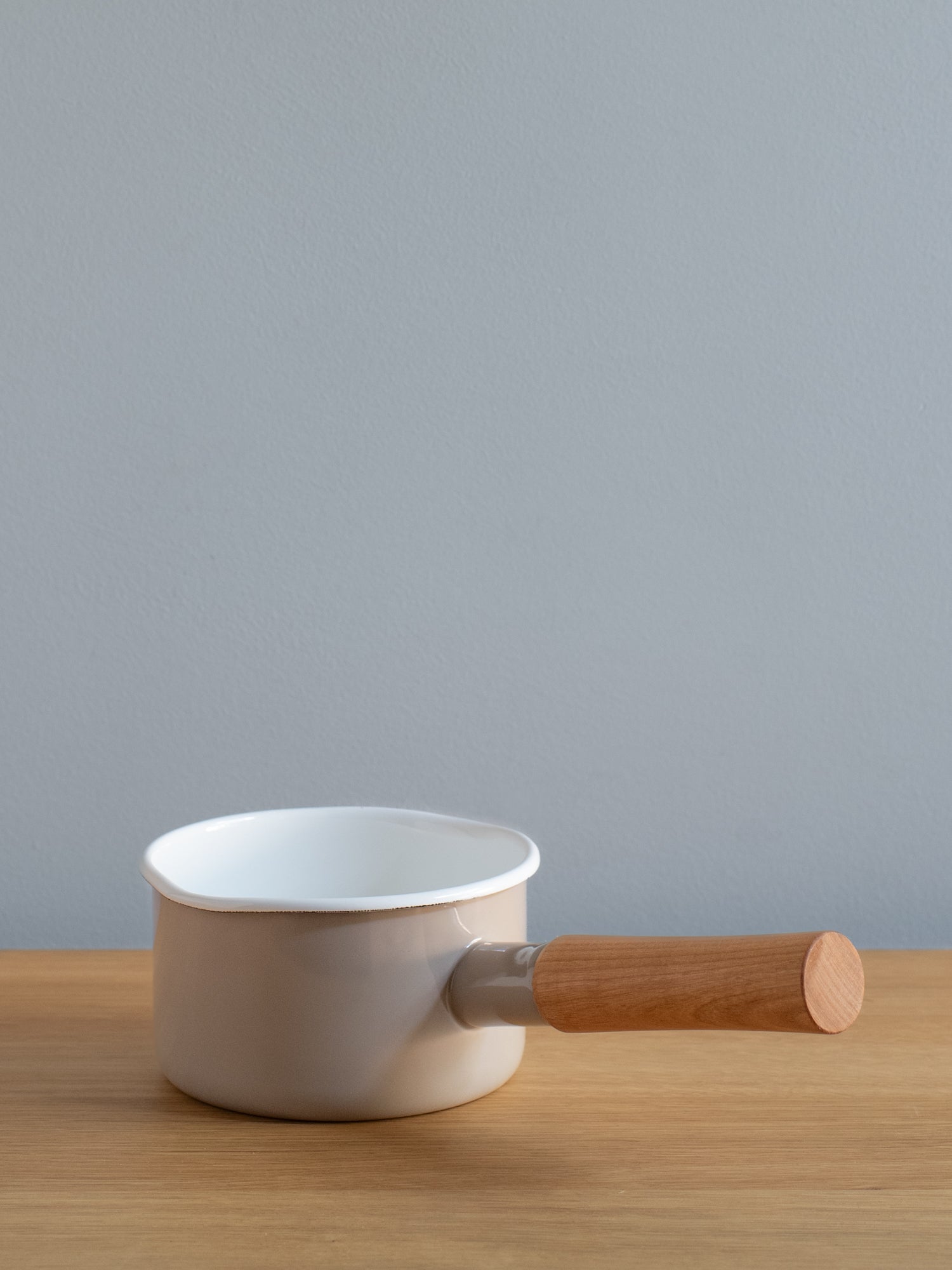 Couleur Enamel Milk Pan 12cm Beige