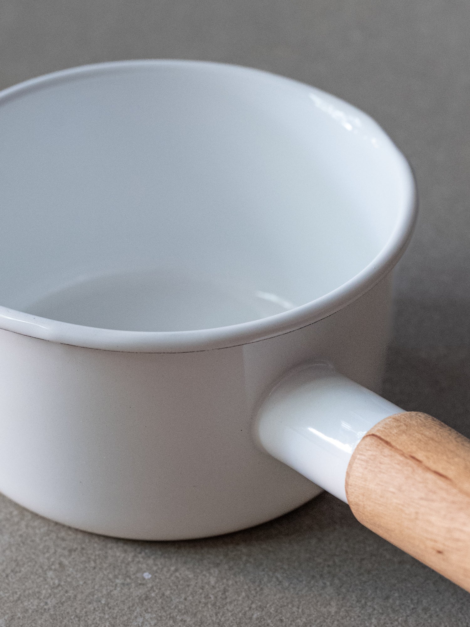 Couleur Enamel Milk Pan 12cm White