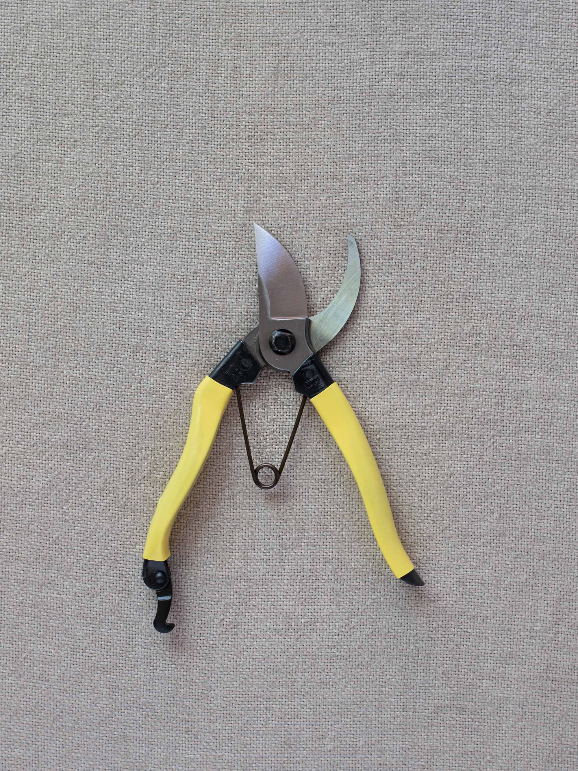 Mainichi Secateurs Japanese Pruners
