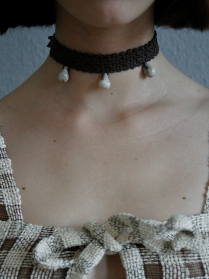 Lace Tri Drop Collar - Umber