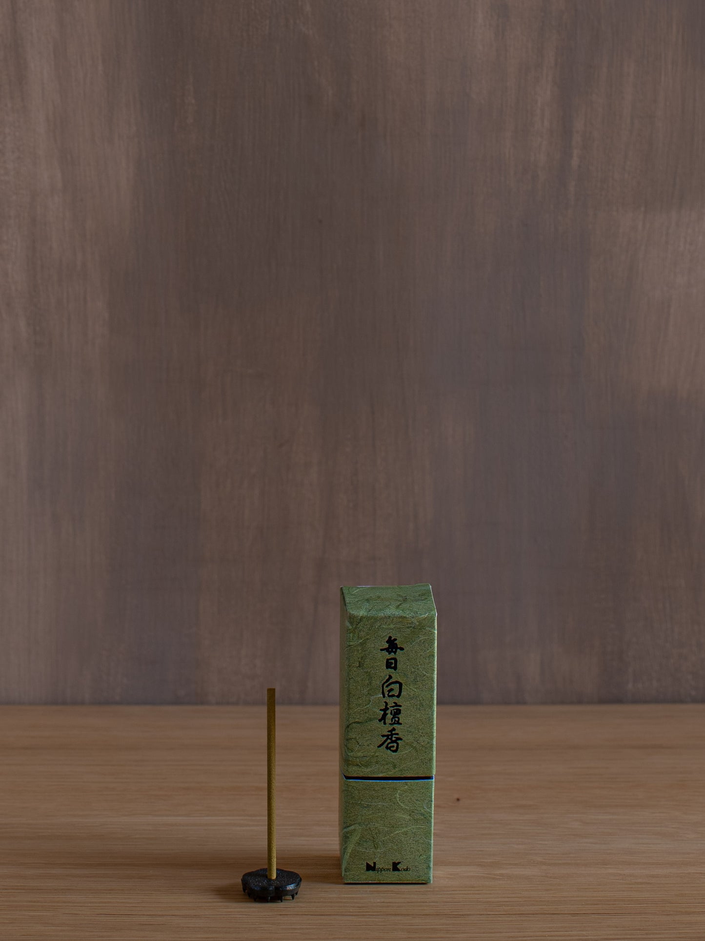 Mainichi Byakudan Everyday Sandalwood Incense Sticks (24 sticks)