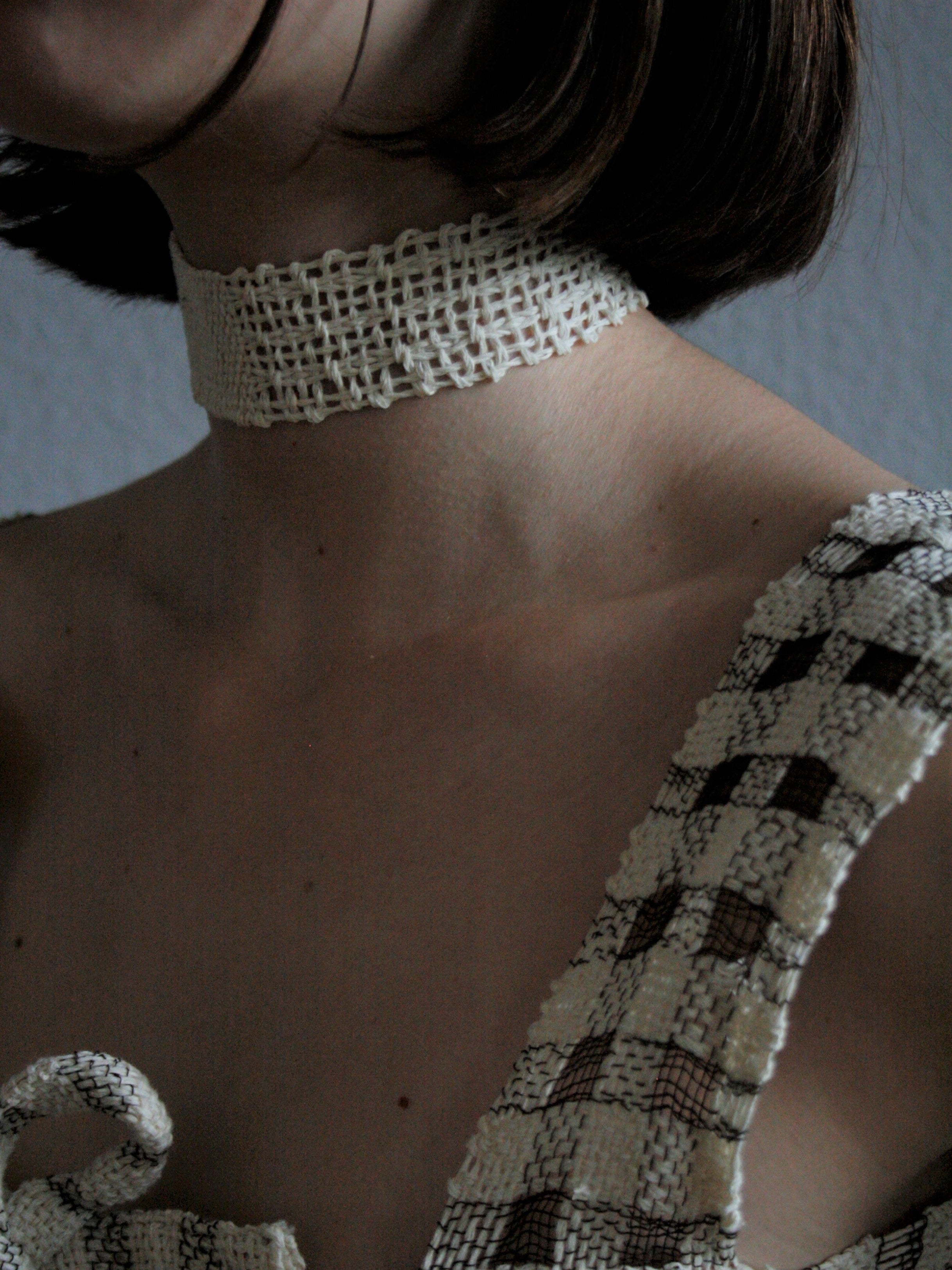 Split Paper Collar - Off White