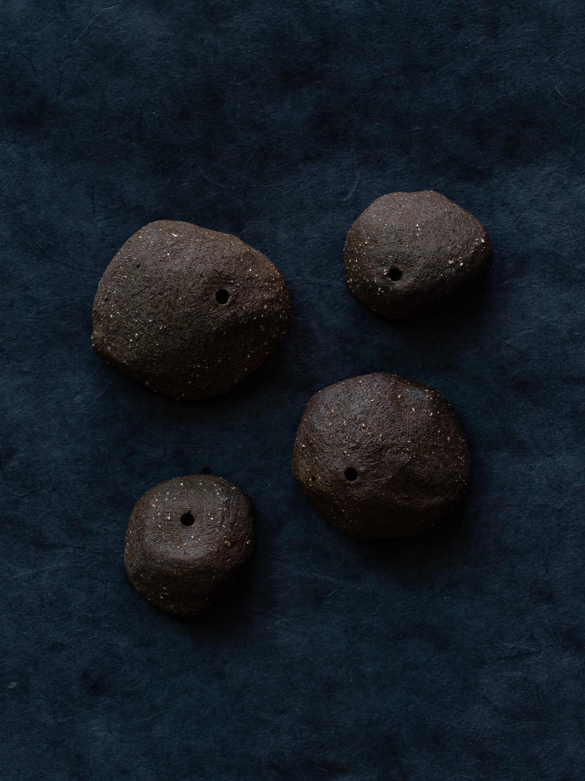Iwa Incense Holder - Dark Stoneware
