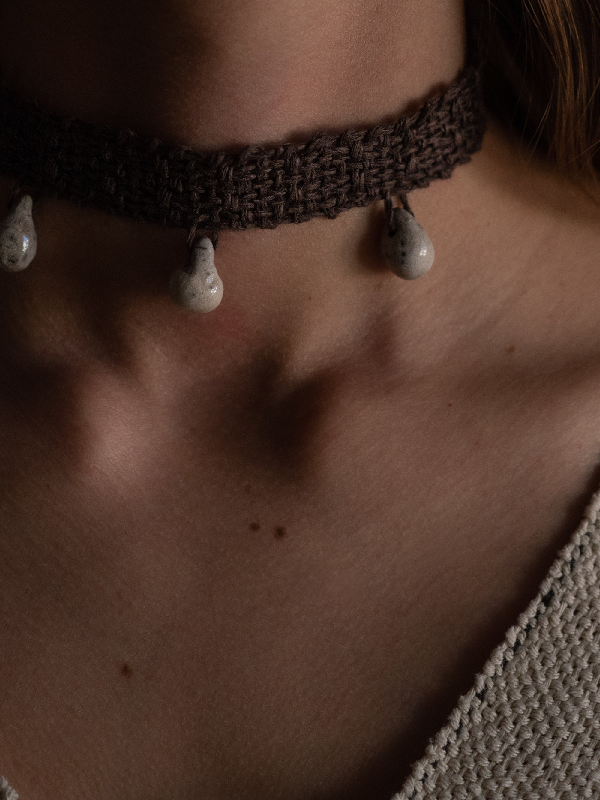 Lace Tri Drop Collar - Umber