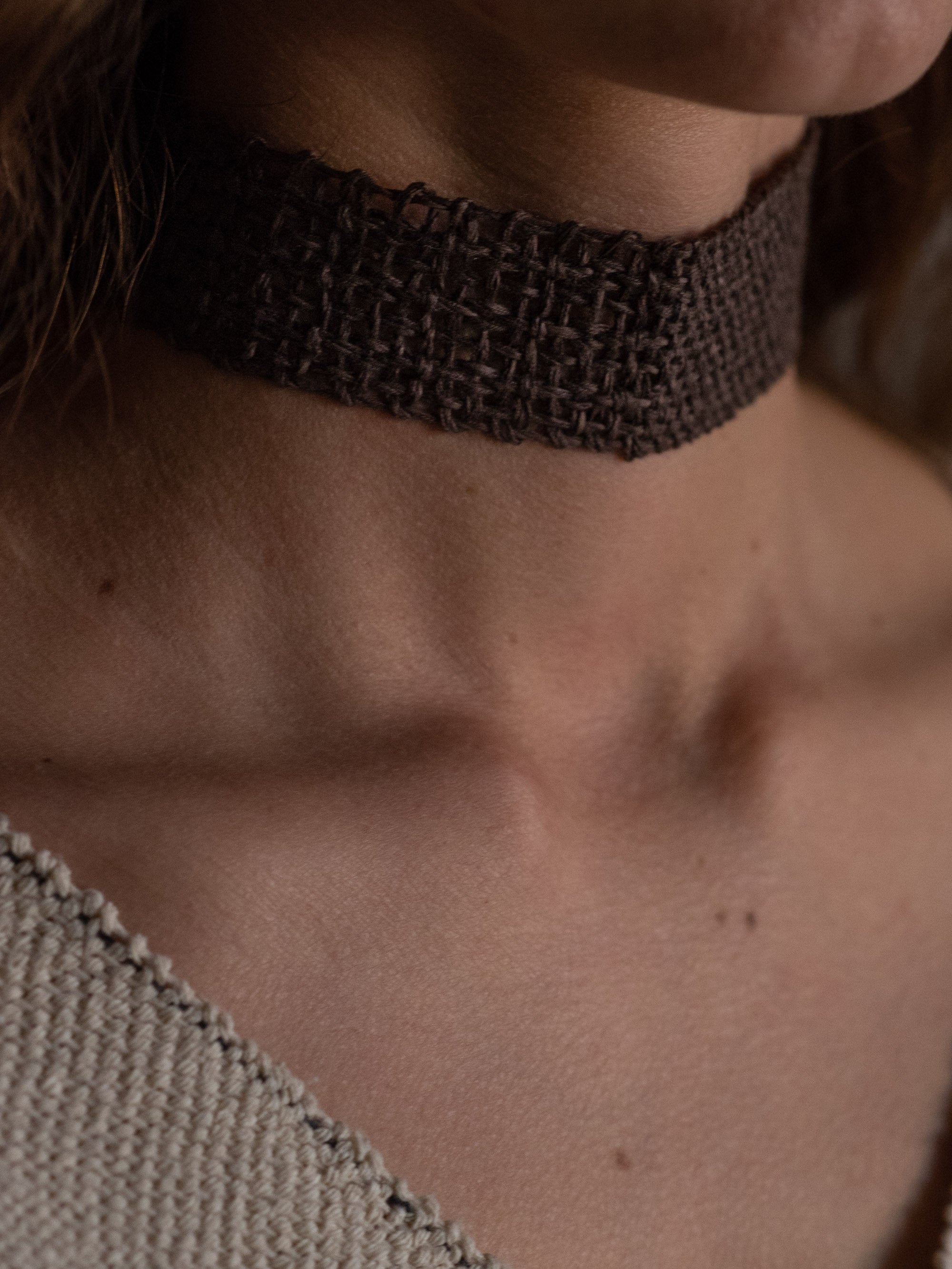 Split Paper Collar - Umber